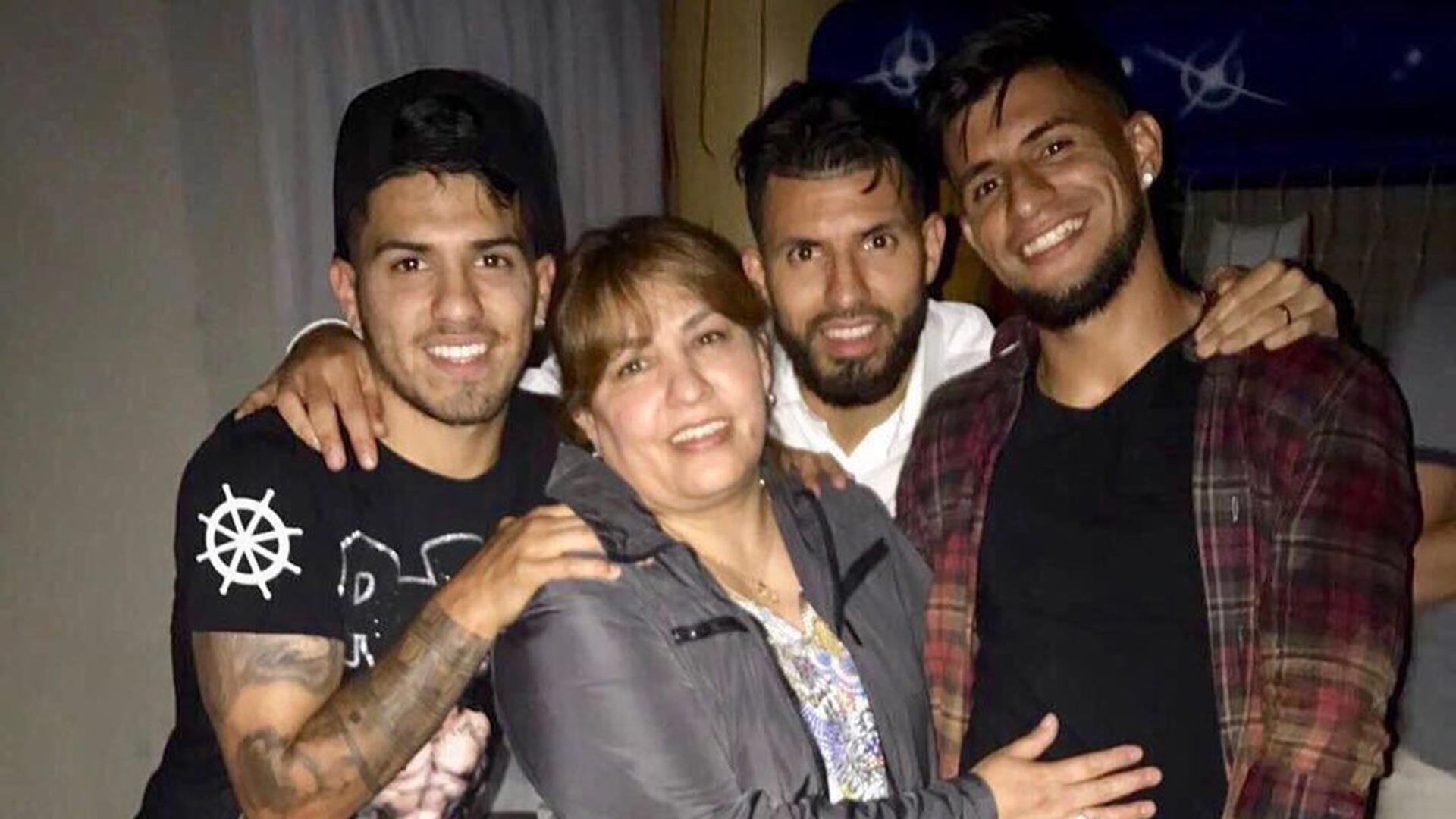 “las Cosas Nunca Fueron Fáciles Para Vos” La Emotiva Carta De La Madre Del Kun Agüero Tras El 4509