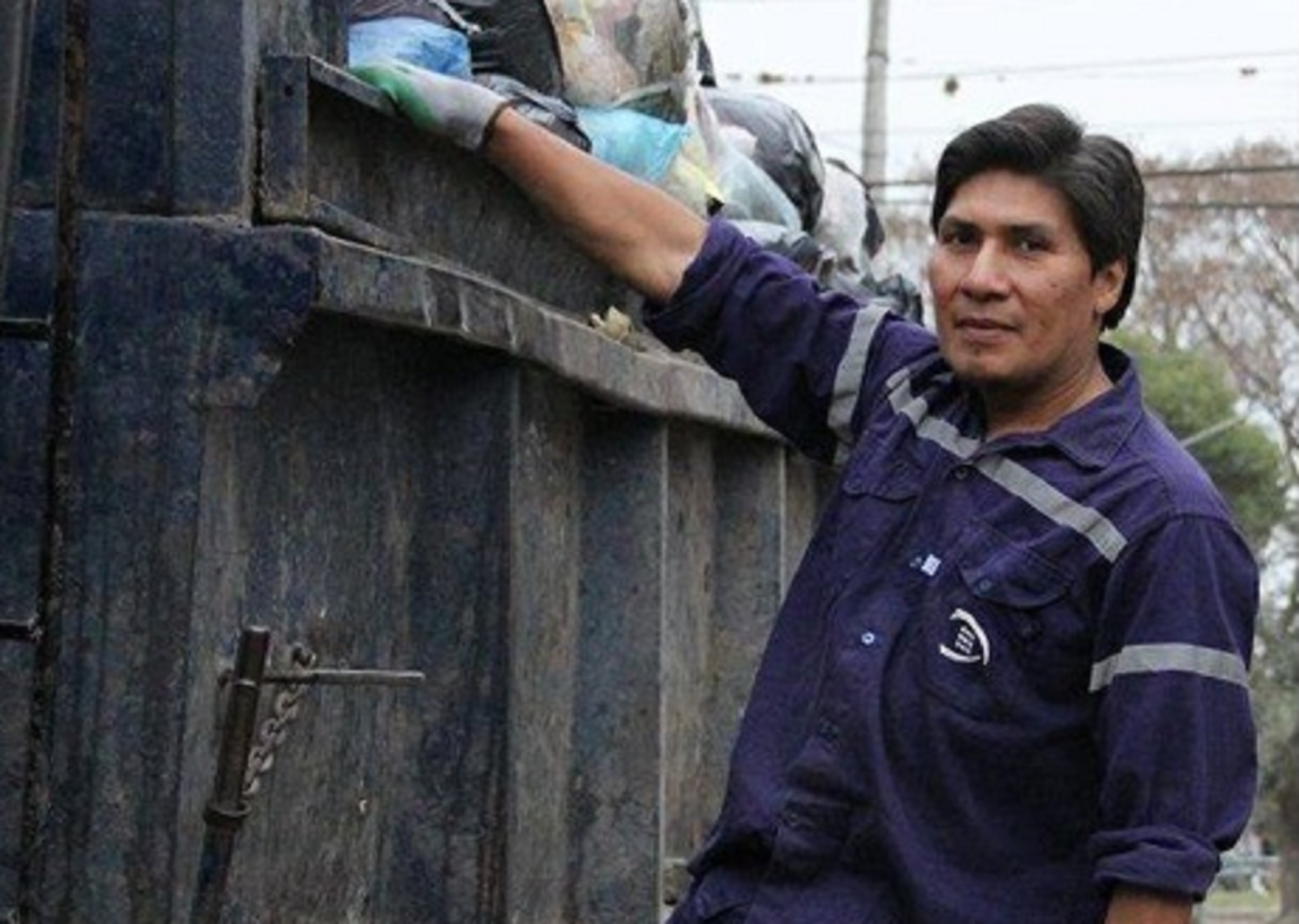 Alejandro Vilca, recolector de residuos de Jujuy, debe obtener la mitad más uno de los votos del ganador de la elección o conseguir el segundo puesto