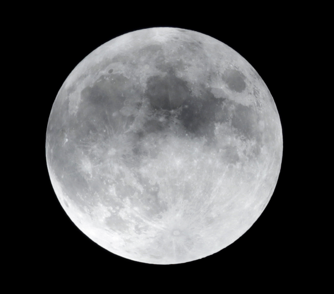 Vista de la Luna en fase llena, desde la Ciudad de México (Foto: REUTERS/Henry Romero)