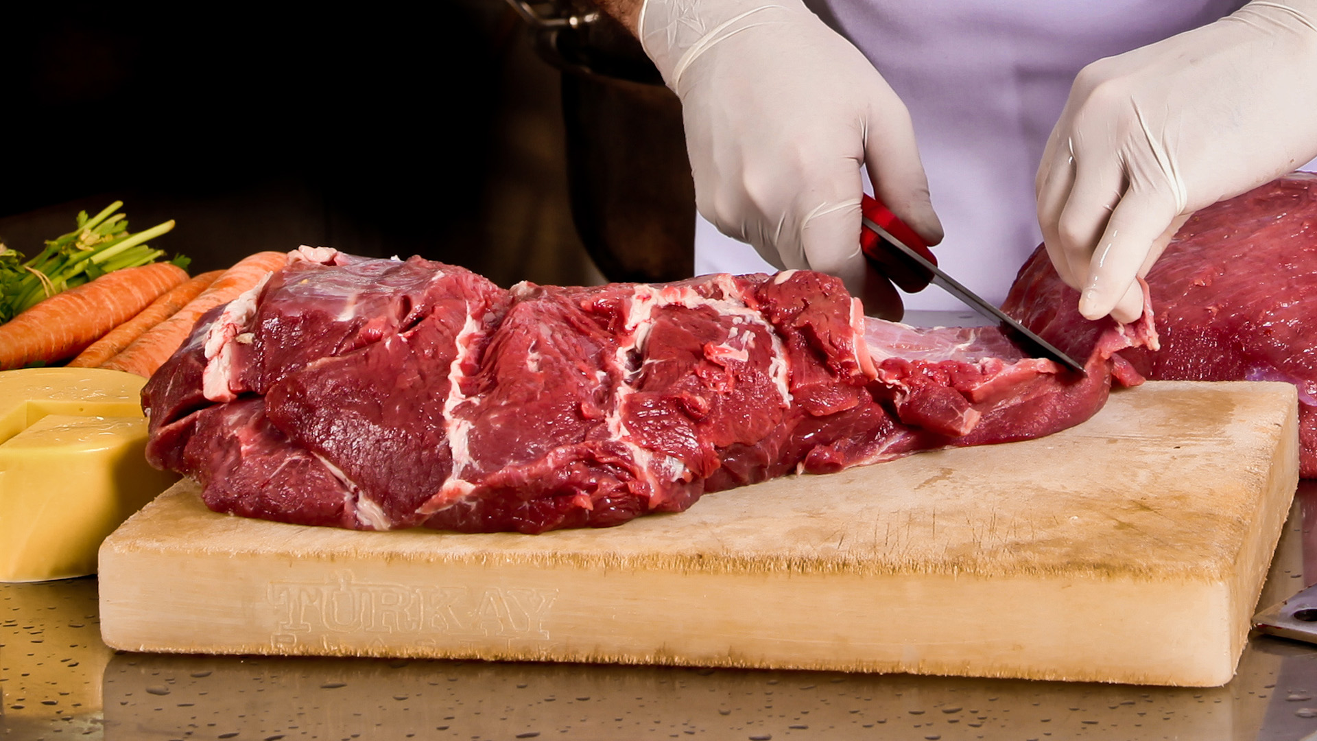 El plan de proteínas moderado permite el consumo de carne (Getty)