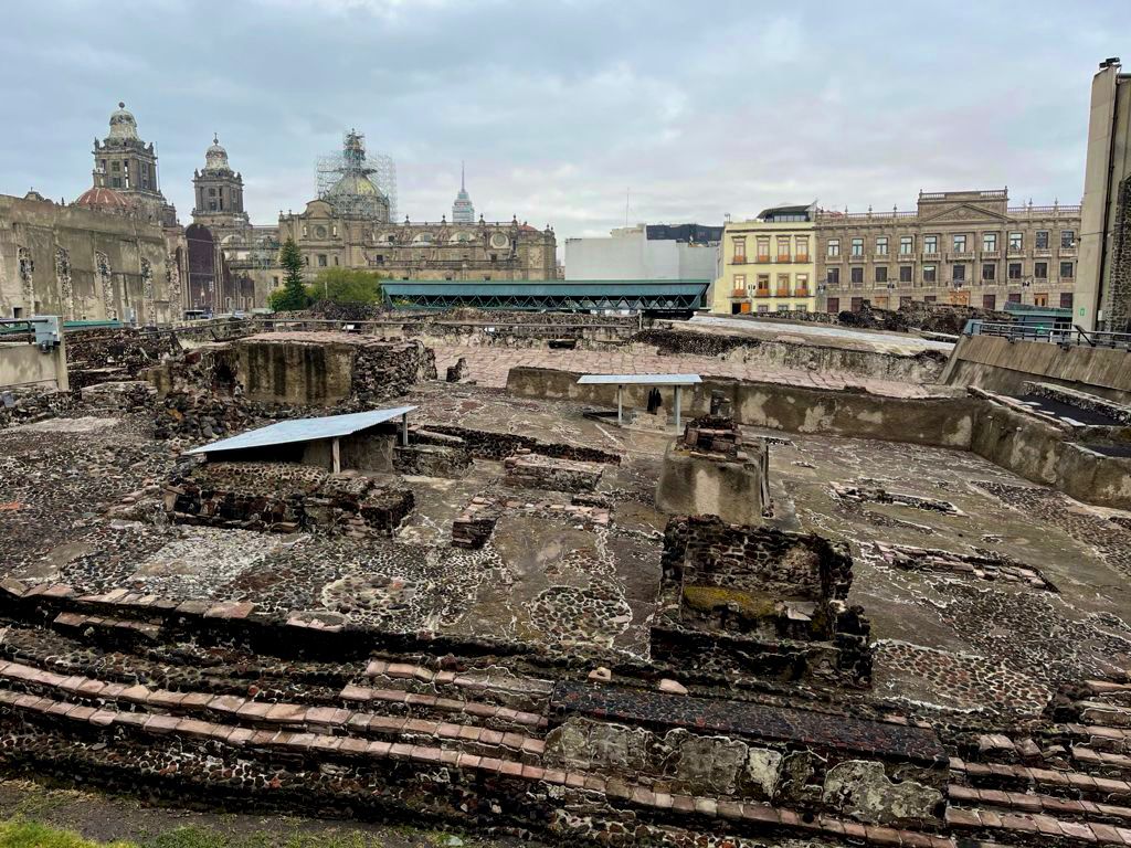 El Templo Mayor continúa en reparaciones a tres meses de que una tormenta ocasionó daños en el sitio arqueológico