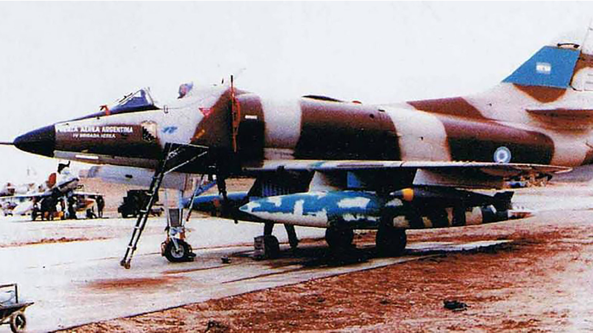 Los aviones A4C de la Fuerza Aérea Argentina participaron de esta operación conjunta. (Archivo DEF)
