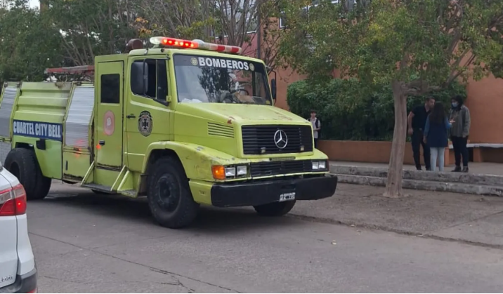 Un experimento escolar en La Plata provoc&oacute; una explosi&oacute;n y los alumnos tuvieron que evacuar 