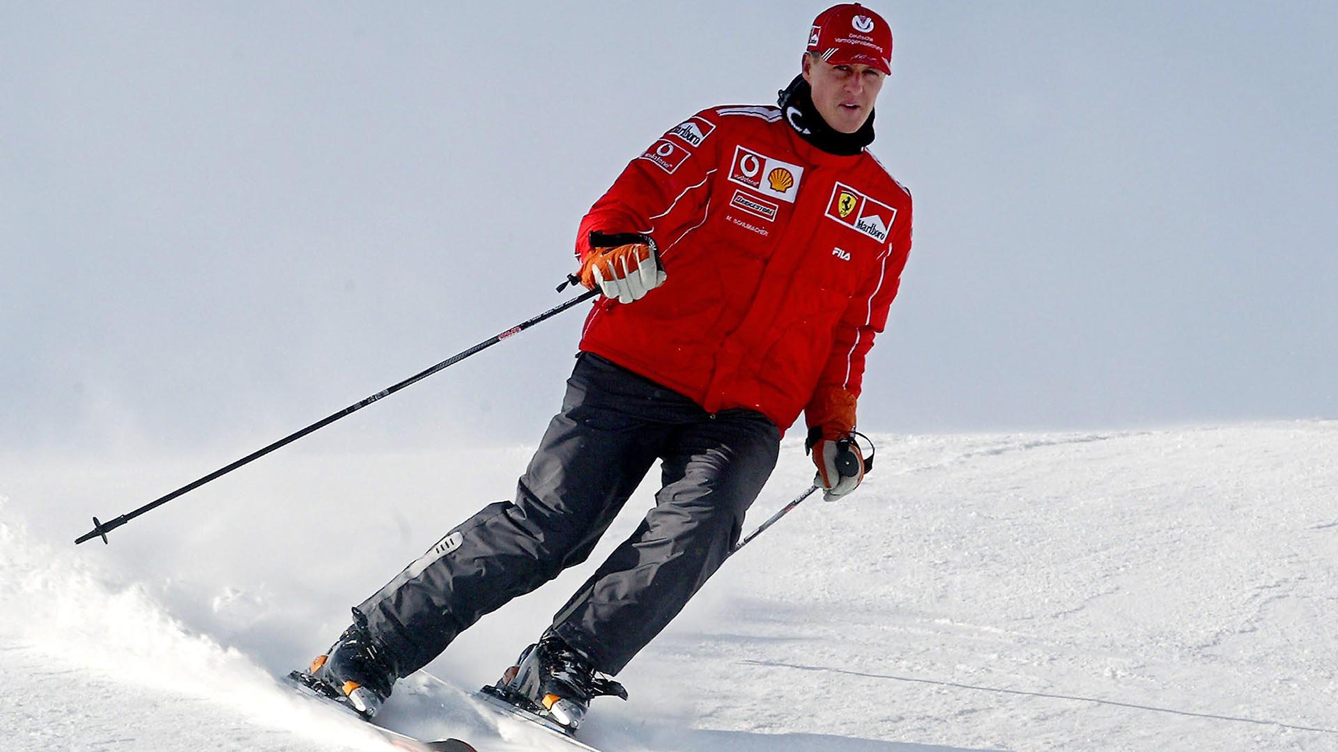 Michael Schumacher esquiando en Madonna di Campiglio, en el norte de Italia (AFP)