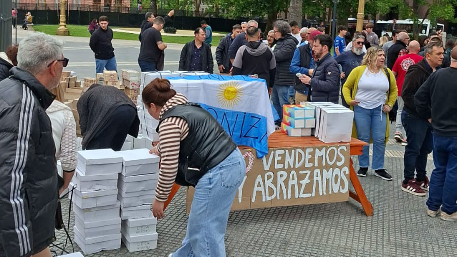 Menos producci&oacute;n, f&aacute;bricas cerradas y miles de despidos: la industria del calzado advierte por un nuevo golpe en diciembre