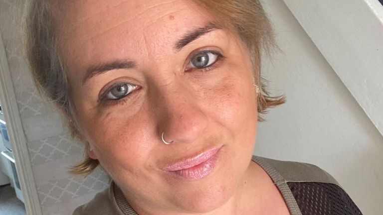 Vicki Bevan, de 37 años, fue condenada a cadena perpetua por la violación de una niña menor de 10 años.