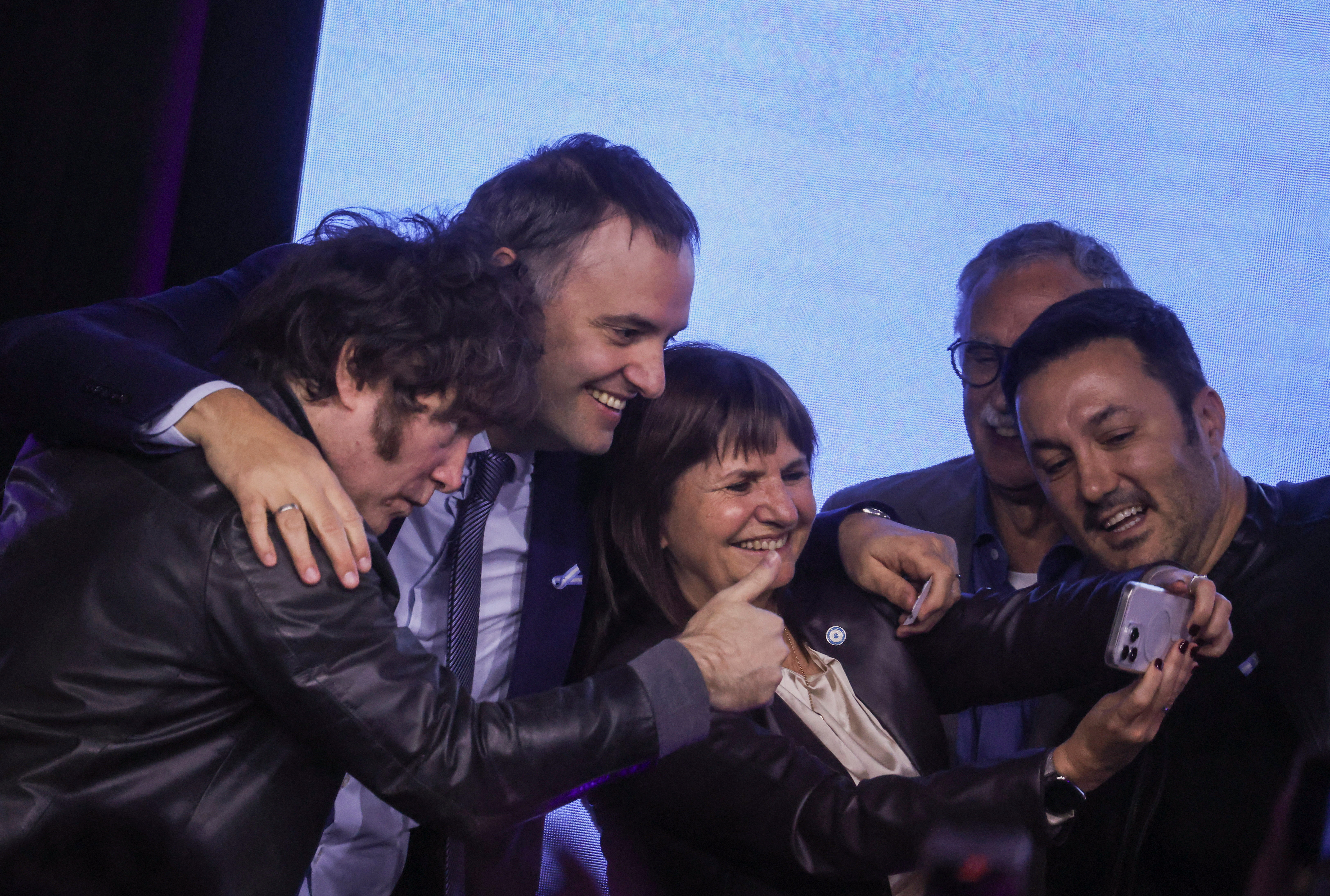 El Gobierno sostiene a Adorni, pero desconf&iacute;a del compromiso de Bullrich para defenderlo en el Senado 