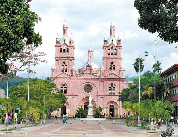 Imagen de archivo de la plaza central del municipio de Buga, ubicada en el departamento del Valle del Cauca. Foto: Colprensa