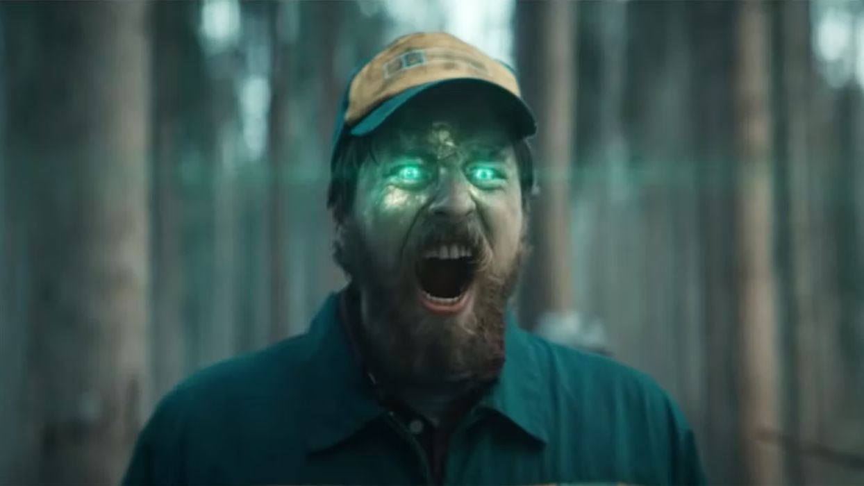 Un grupo de amigos debe luchar contra una invasión alienígena en esta irreverente comedia. (Netflix)