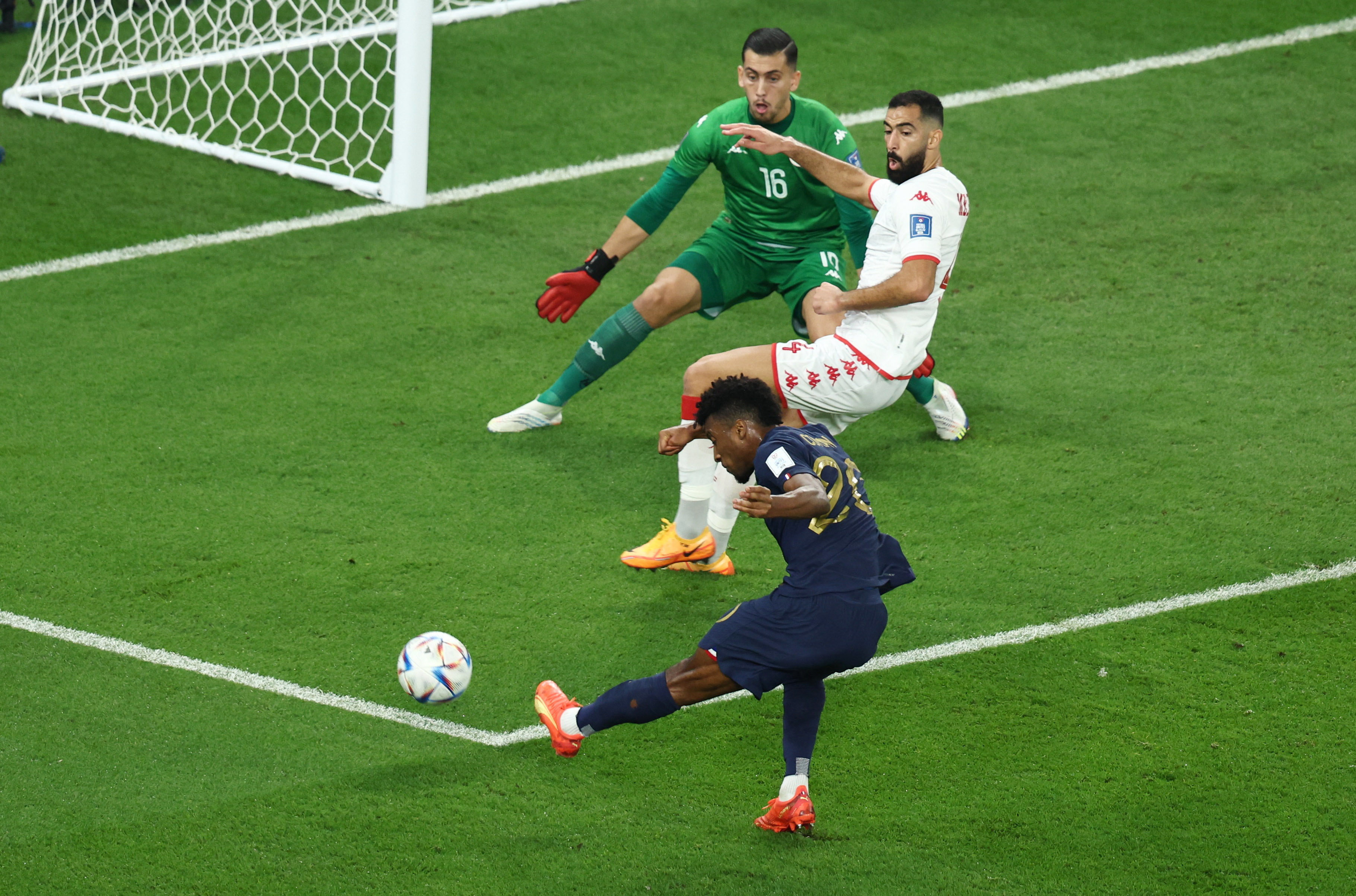 Soccer Football - FIFA World Cup Qatar 2022 - Group D - Tunisia v France - Education City Stadium, Al Rayyan, Qatar - November 30, 2022 France's Kingsley Coman shoots at goal REUTERS/Marko Djurica