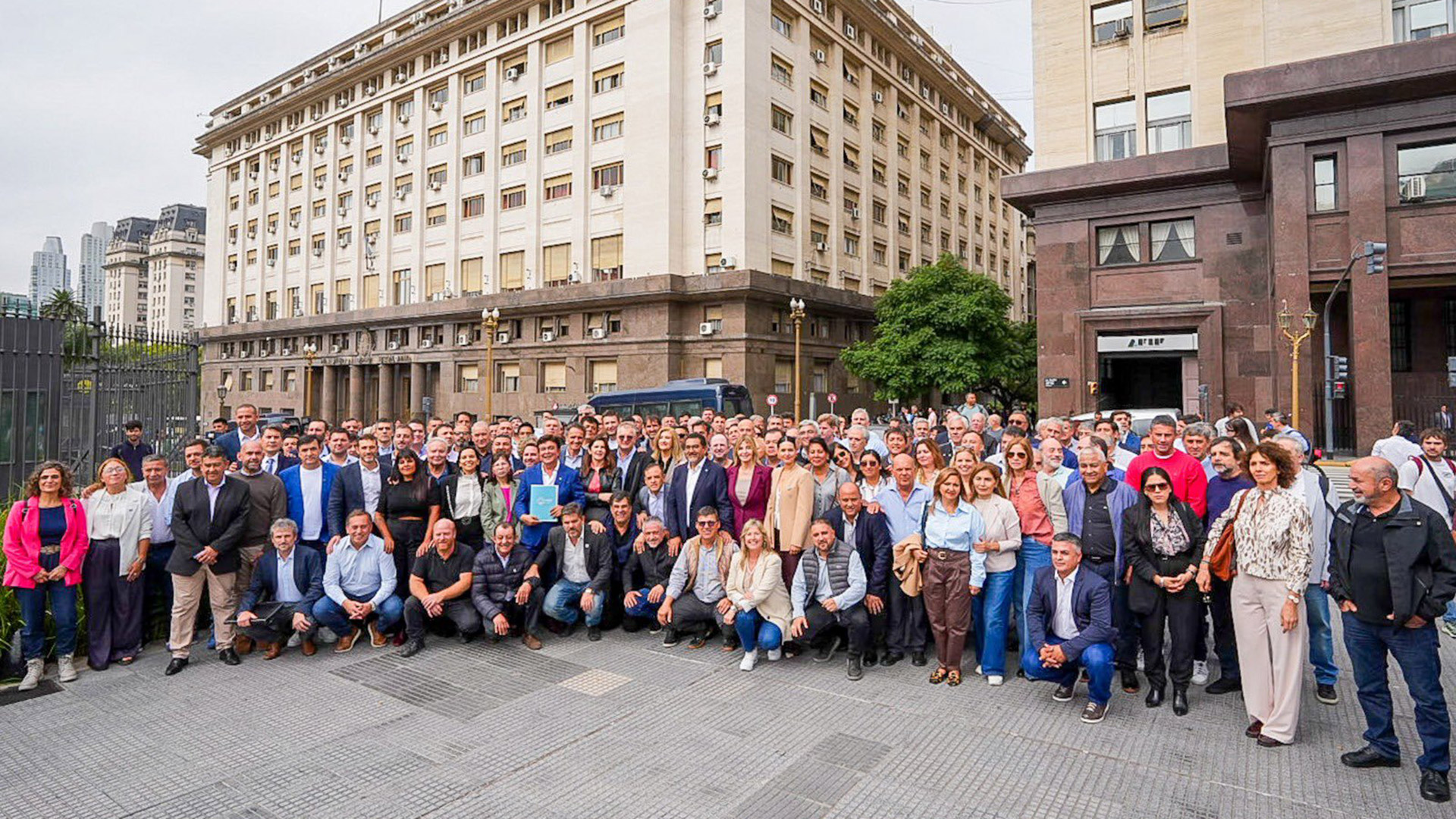 En medio de la disputa por la asistencia alimentaria, intendentes marchar&aacute;n al ministerio de Capital Humano en reclamo de fondos 