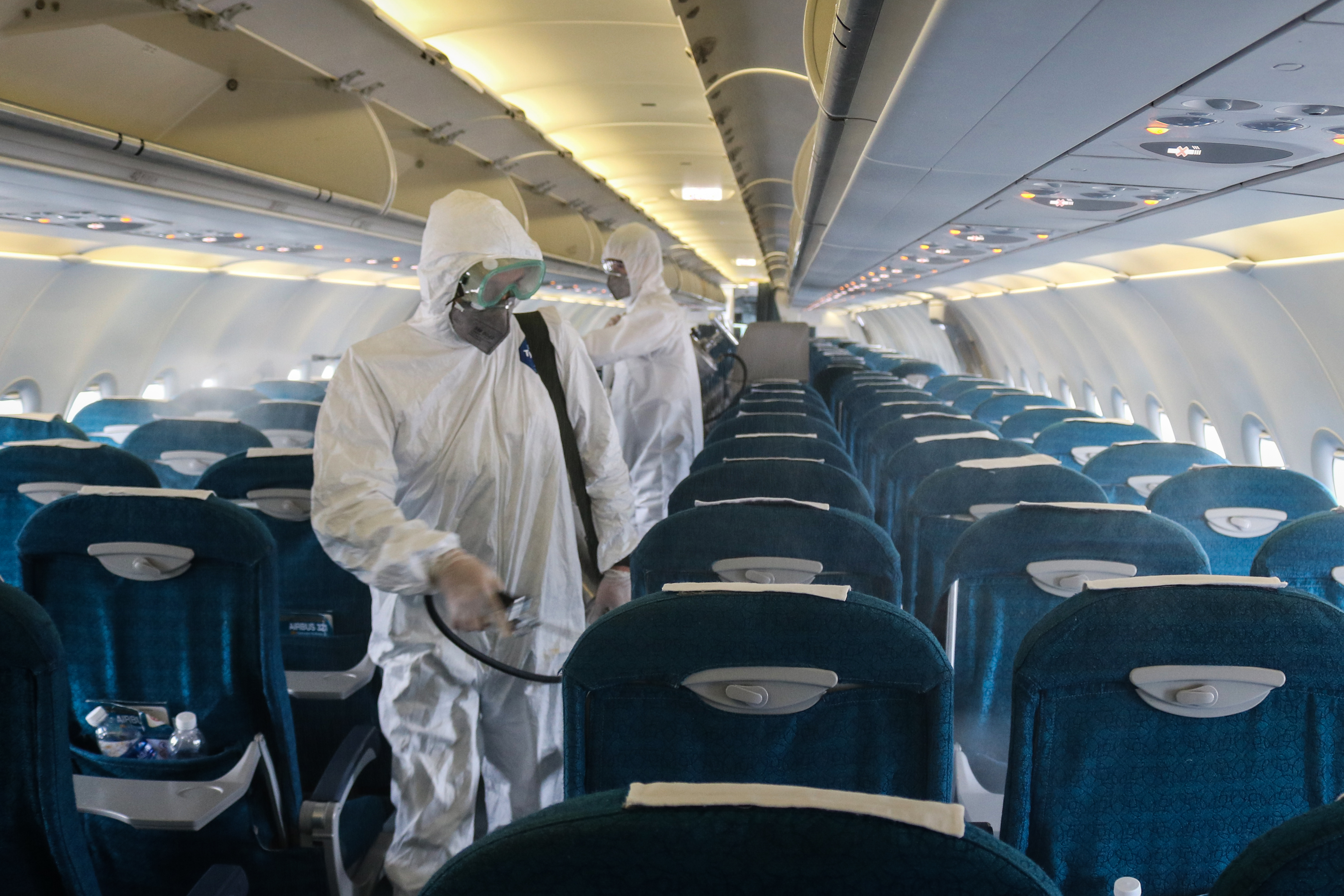 Luego de cada vuelo había un operativo especial para desinfectar cabinas -
Bac Pham/dpa