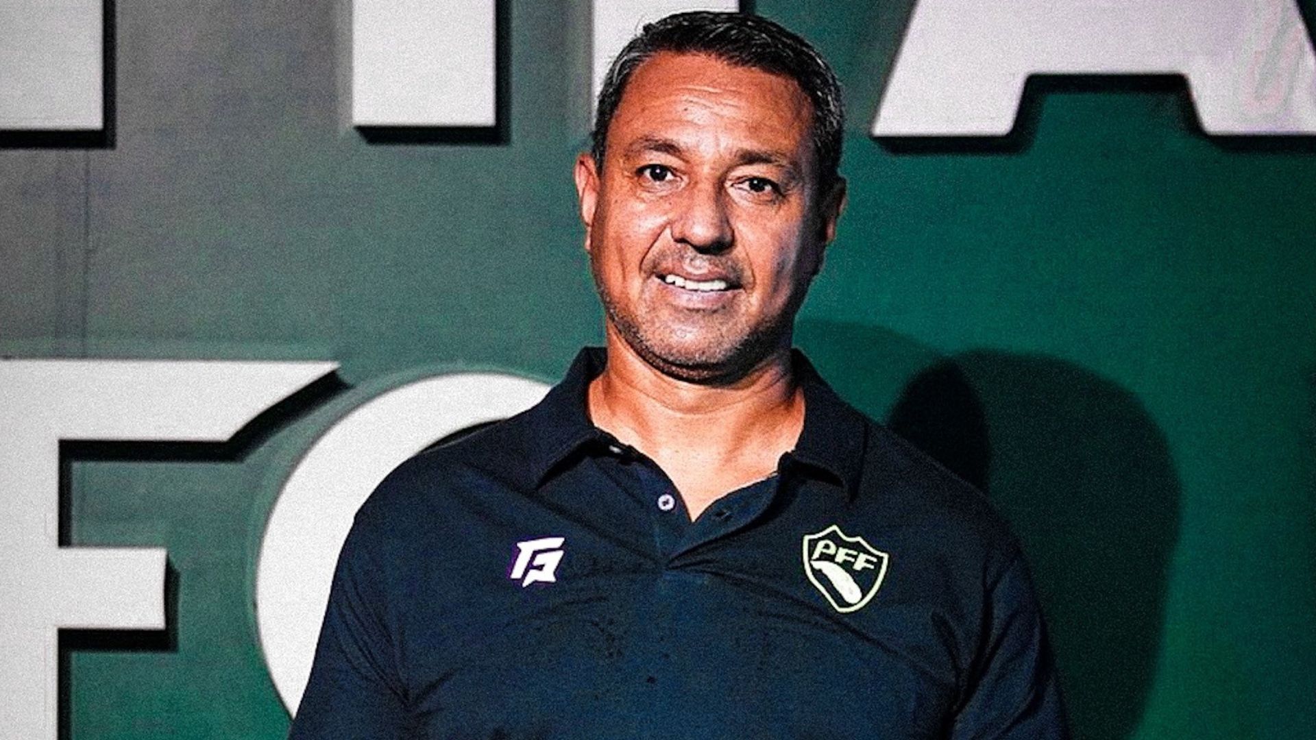 Nolberto Solano percibe con tardanza su salario en Pakistán tras la  liberación de subvenciones por parte de la FIFA - Infobae