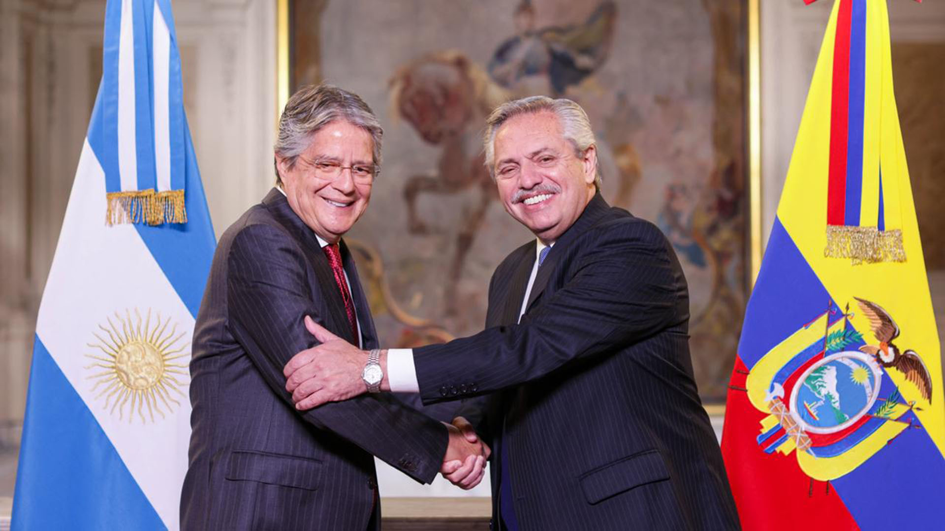 Alberto Fernández y Guillermo Lasso durante una reunión oficial en la Casa Rosada