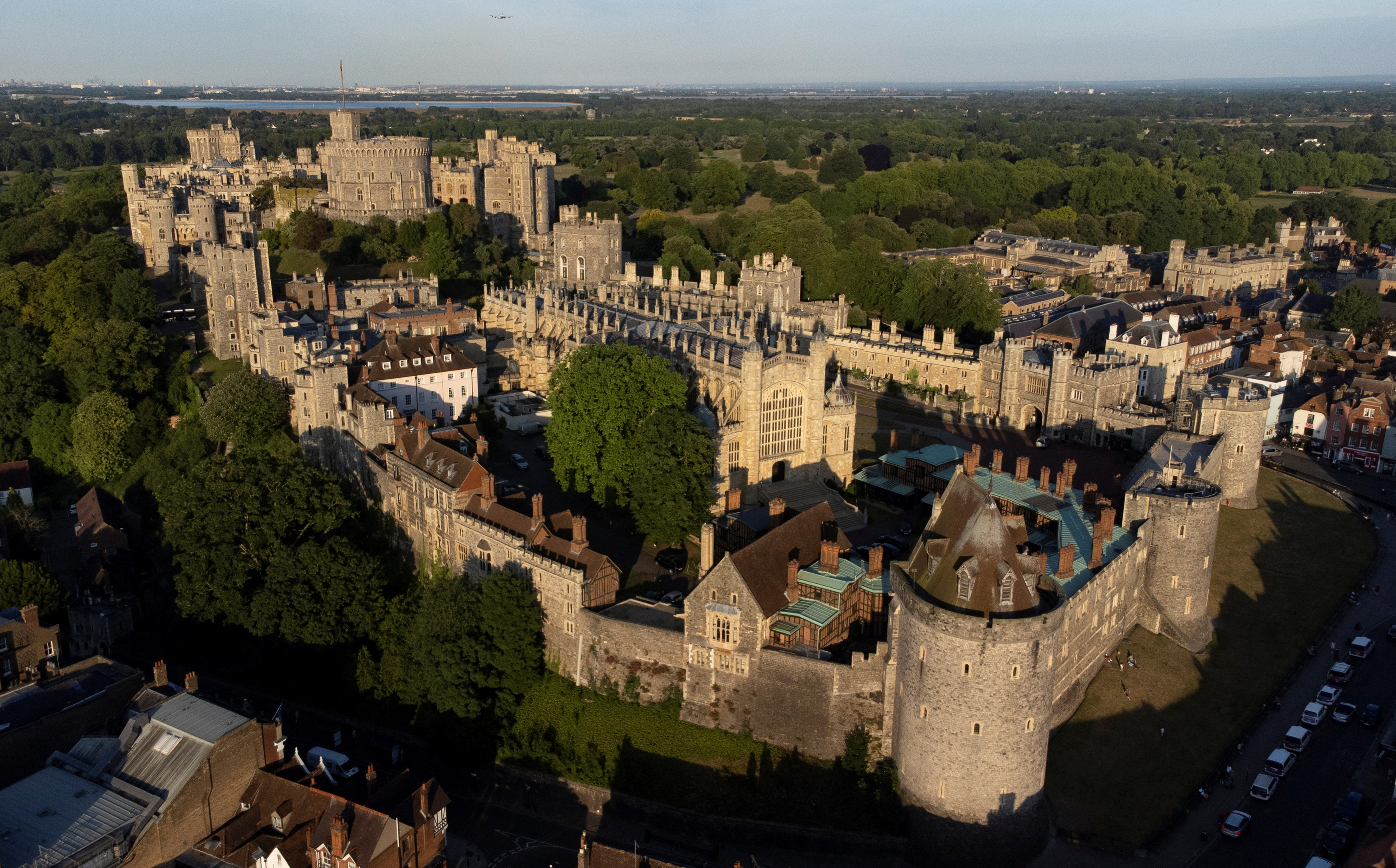 Su nueva casa queda a unos 10 minutos del Castillo de Windsor. REUTERS/Yann Tessier