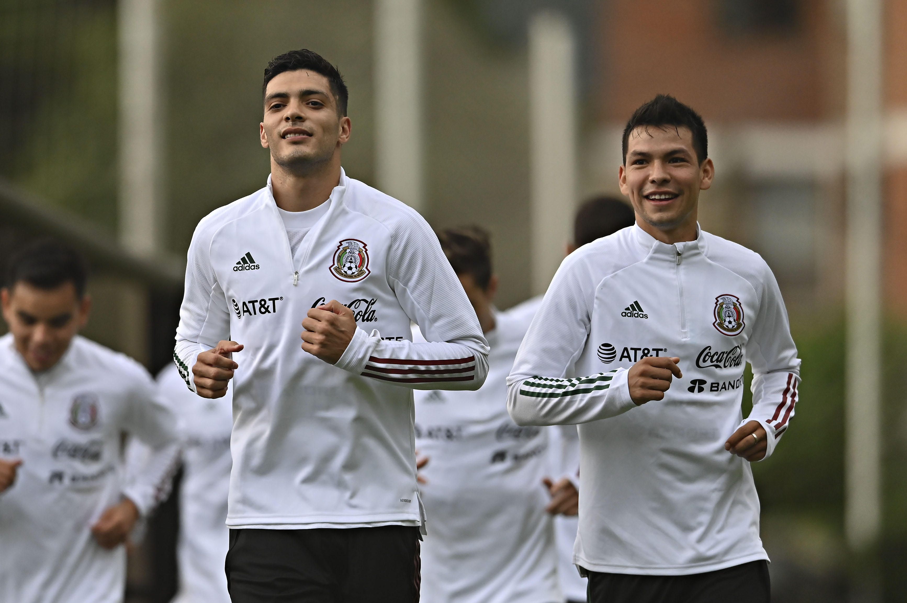 Raúl jiménez y Chucky Lozano entrenan al parejo con el Tri (Foto: Twitter/@miseleccionmx)