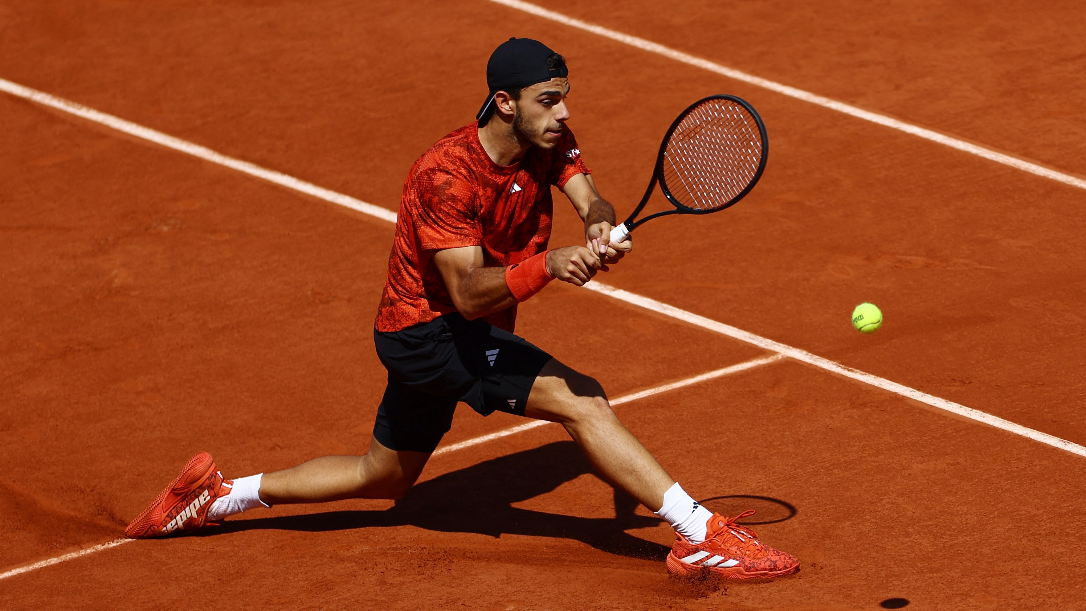 Tennis - French Open - Roland Garros, Paris, France - June 5, 2023 Argentina's Francisco Cerundolo in action during his fourth round match against Denmark's Holger Rune REUTERS/Lisi Niesner