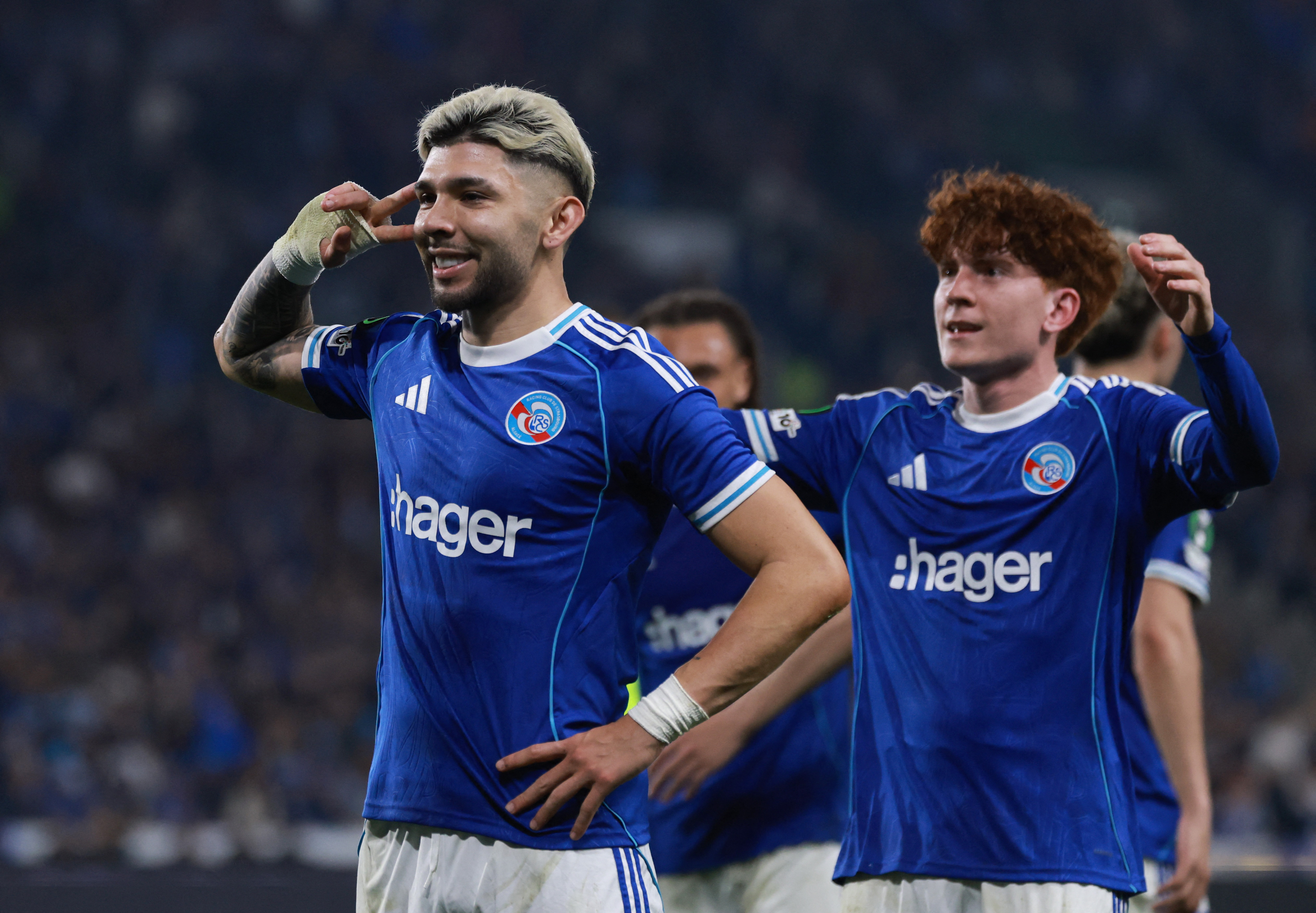 El penal que fabric&oacute; el Colo Barco en la clasificaci&oacute;n del Racing de Estrasburgo a las semifinales de la Conference League