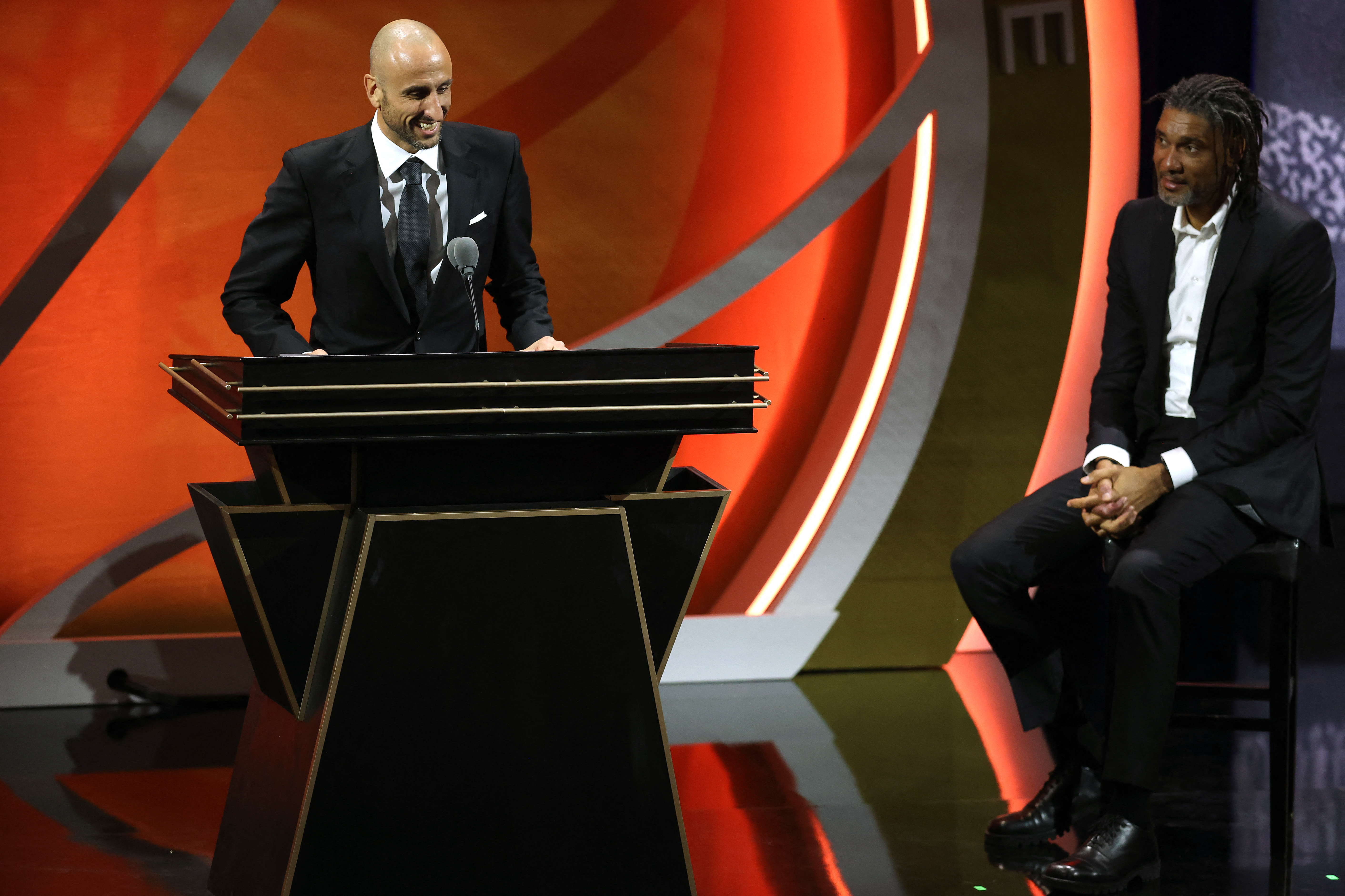 Manu Ginobili eligió a Tim Duncan como su padrino en la ceremonia (AFP) 