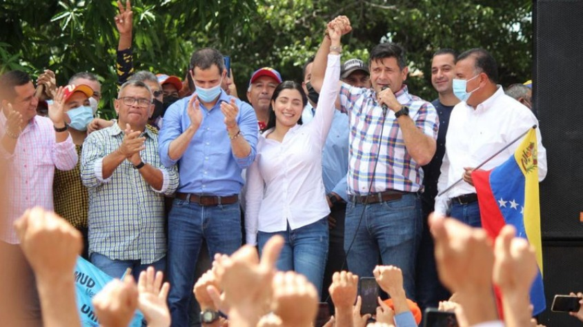 La dictadura chavista también inhabilitó la candidatura de la esposa del opositor Freddy Superlano a la gobernación de Barinas