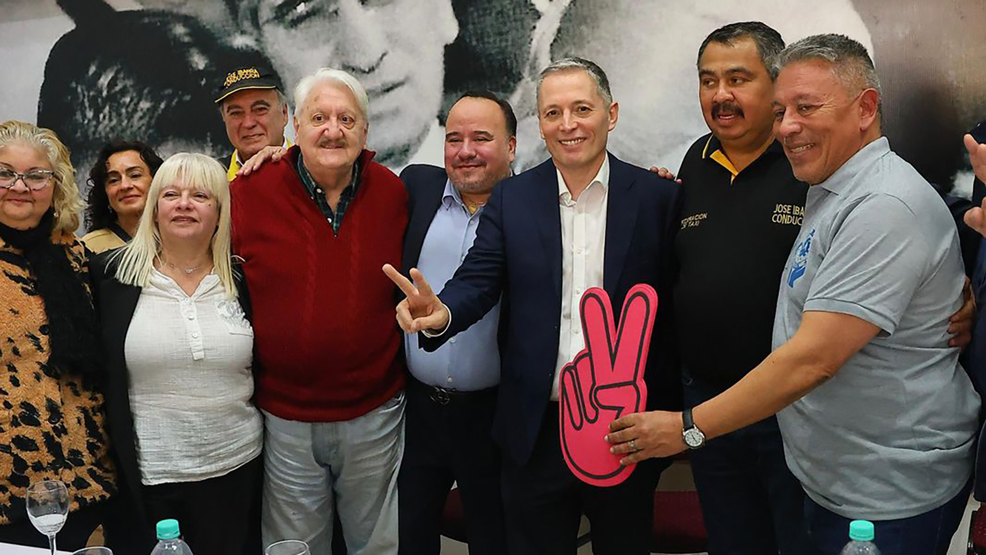 Facundo Manes: “Estamos viendo en la calle un enorme enojo al pasado, pero también al presente”