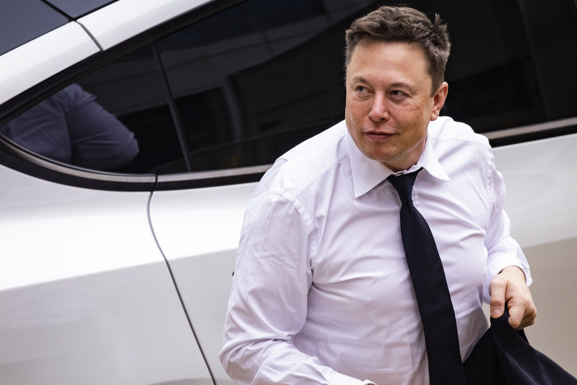 Elon Musk, director ejecutivo de Tesla Inc., en una foto de archivo de julio de 2021. Musk les envió un correo a sus ejecutivos para que retornen a las oficinas de la empresa (Bloomberg)