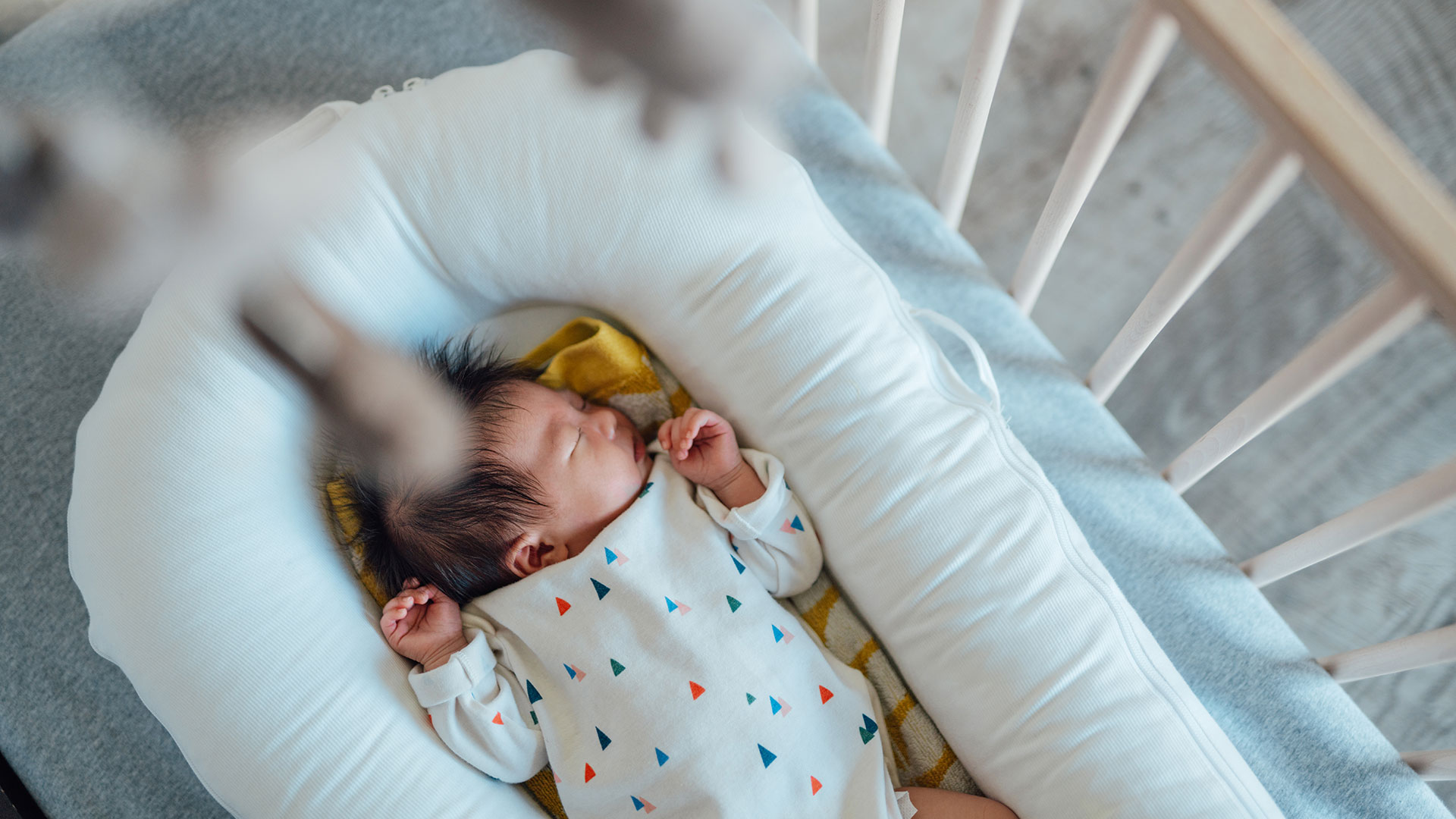 Cómo lograr que los bebés duerman toda la noche, según expertos de Harvard