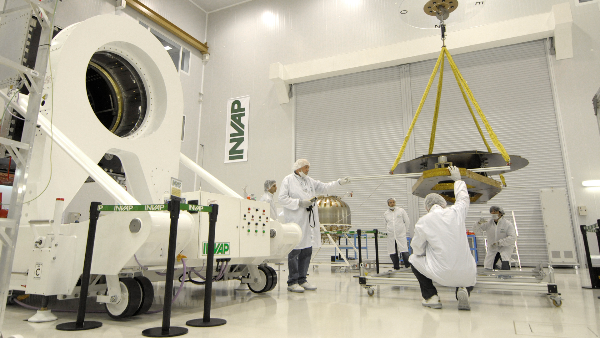 Entre las organizaciones que conforman la plataforma Vintecar 4.0 está la empresa ARSAT que, con la UVT-INVAP, desarrollan los satélites ARSAT 1 y 2. Foto: Gentileza CEDyAT.