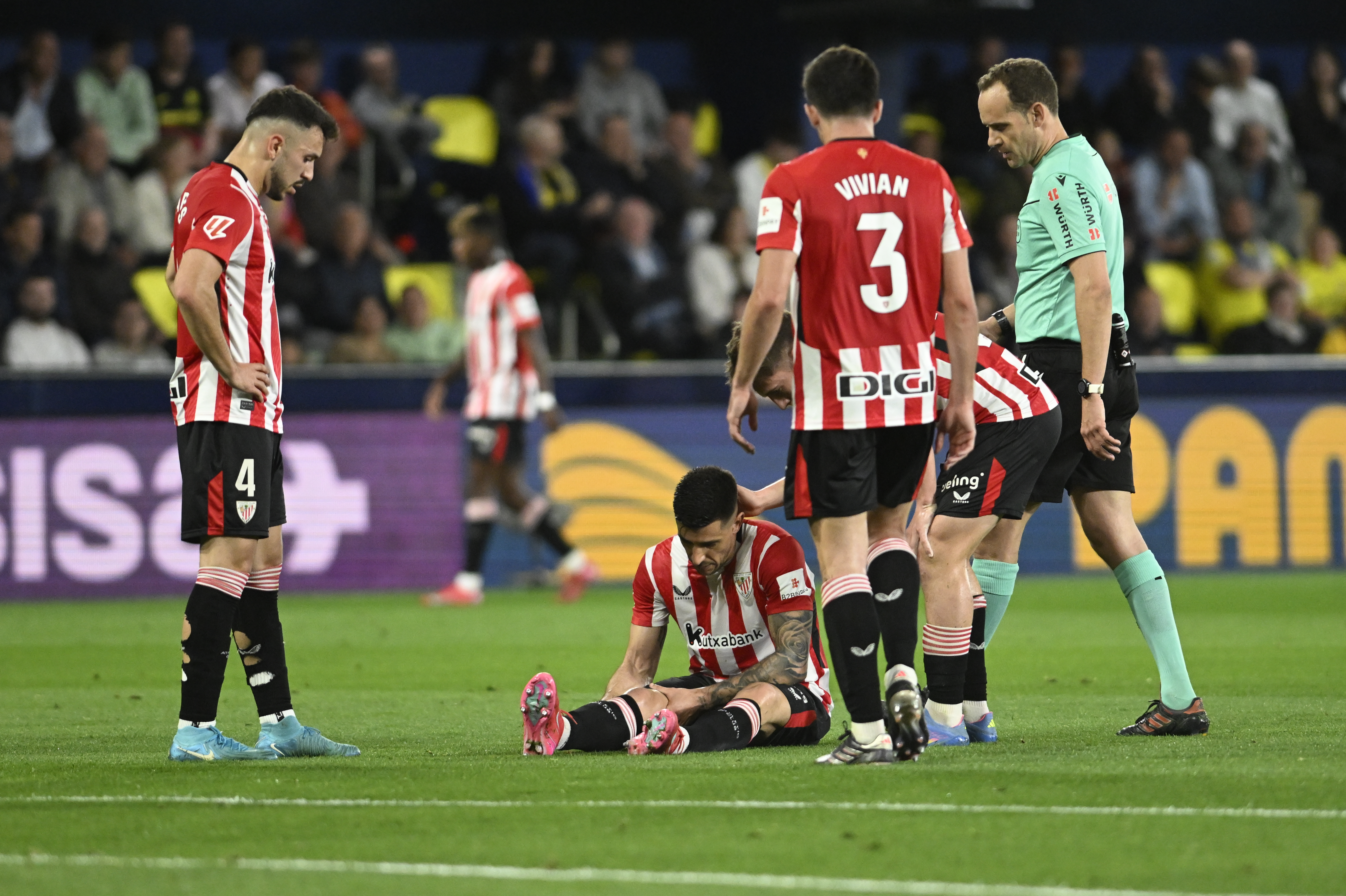 Los árbitros del fútbol argentino anunciaron que se unirán al paro en apoyo a Chiqui Tapia y Pablo Toviggino