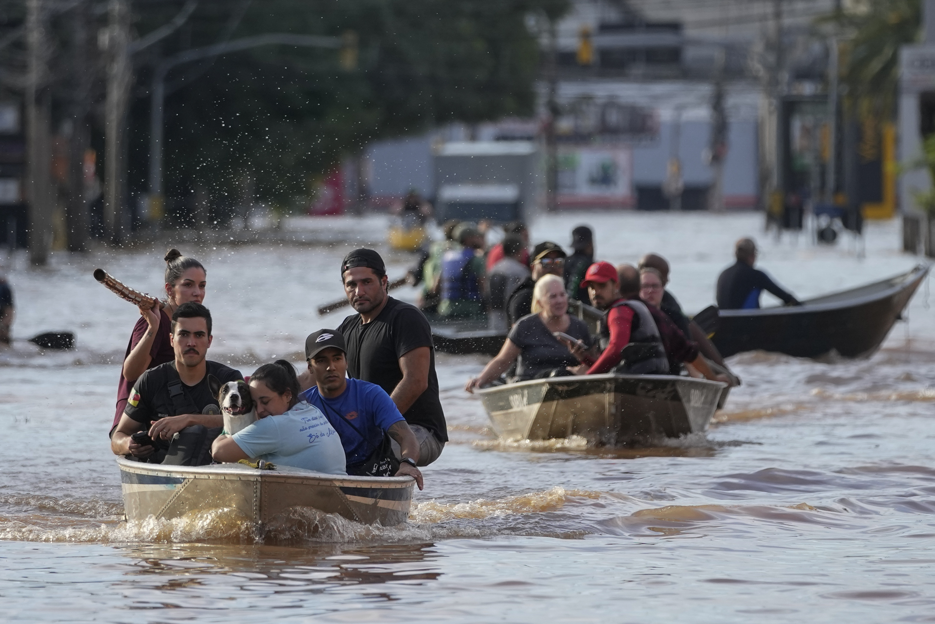Cuánto influyen el cambio climático y El Niño en las trágicas inundaciones en Brasil y Uruguay