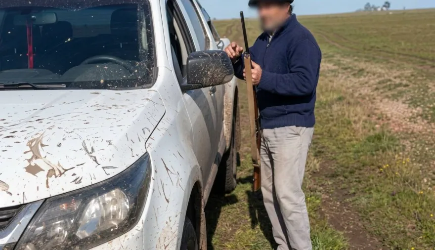 "Te va a salir caro": un grupo de cazadores se meti&oacute; en un campo, el due&ntilde;o les dispar&oacute; y mat&oacute; a un perro