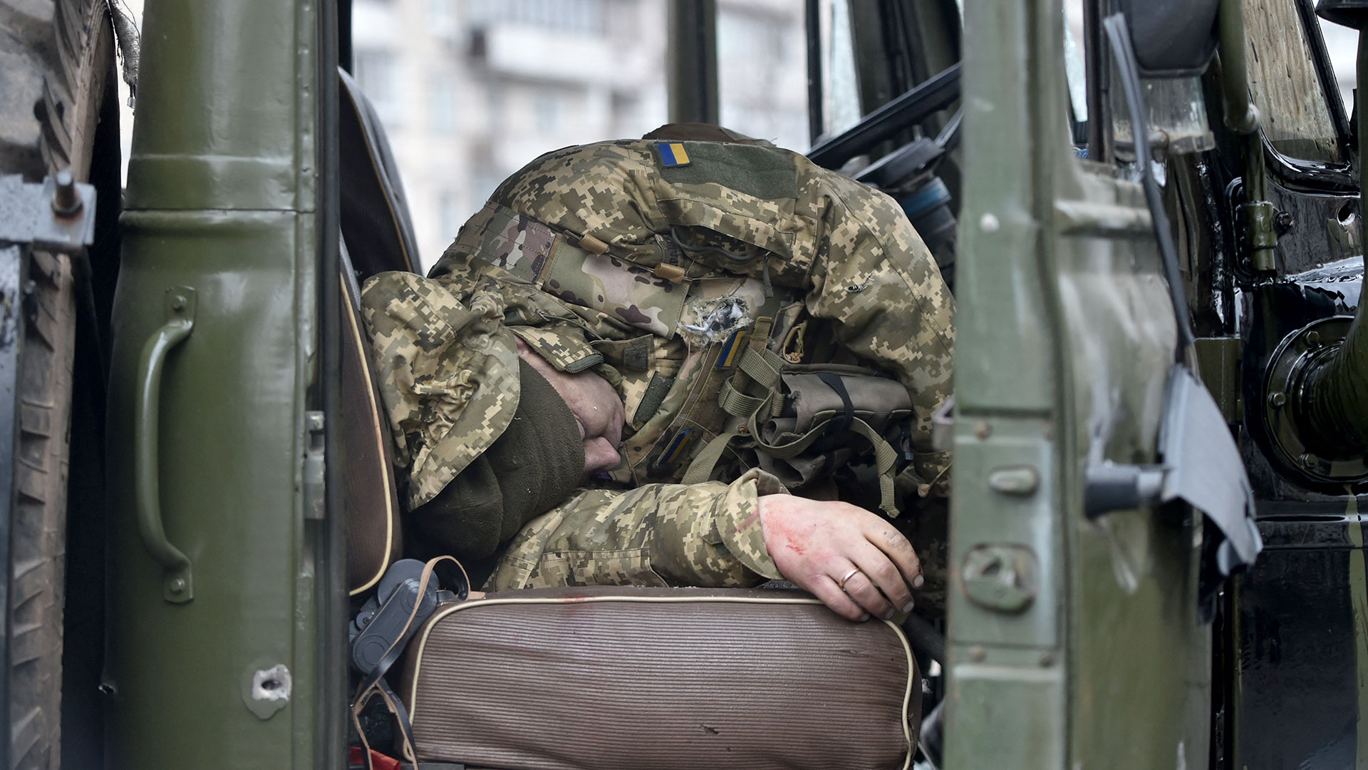 Ambos bandos evitan hablar de las bajas en sus ejércitos y Ucrania aseguró que Rusia “perderá cien mil soldados este año y sólo Dios sabe cuántos mercenarios” (AFP)