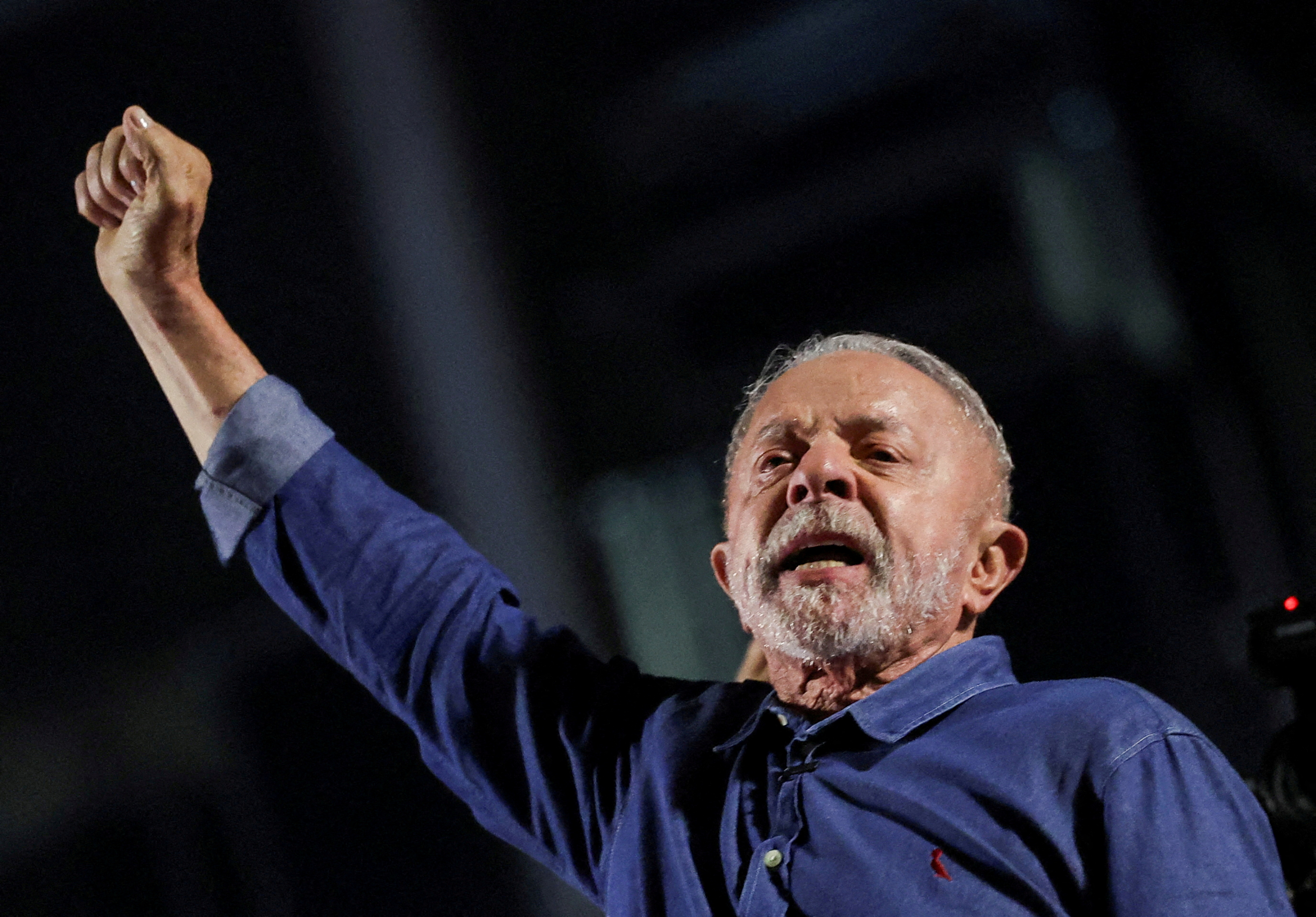 Lula critic&oacute; la salida de Fl&aacute;vio Bolsonaro hacia Estados Unidos
