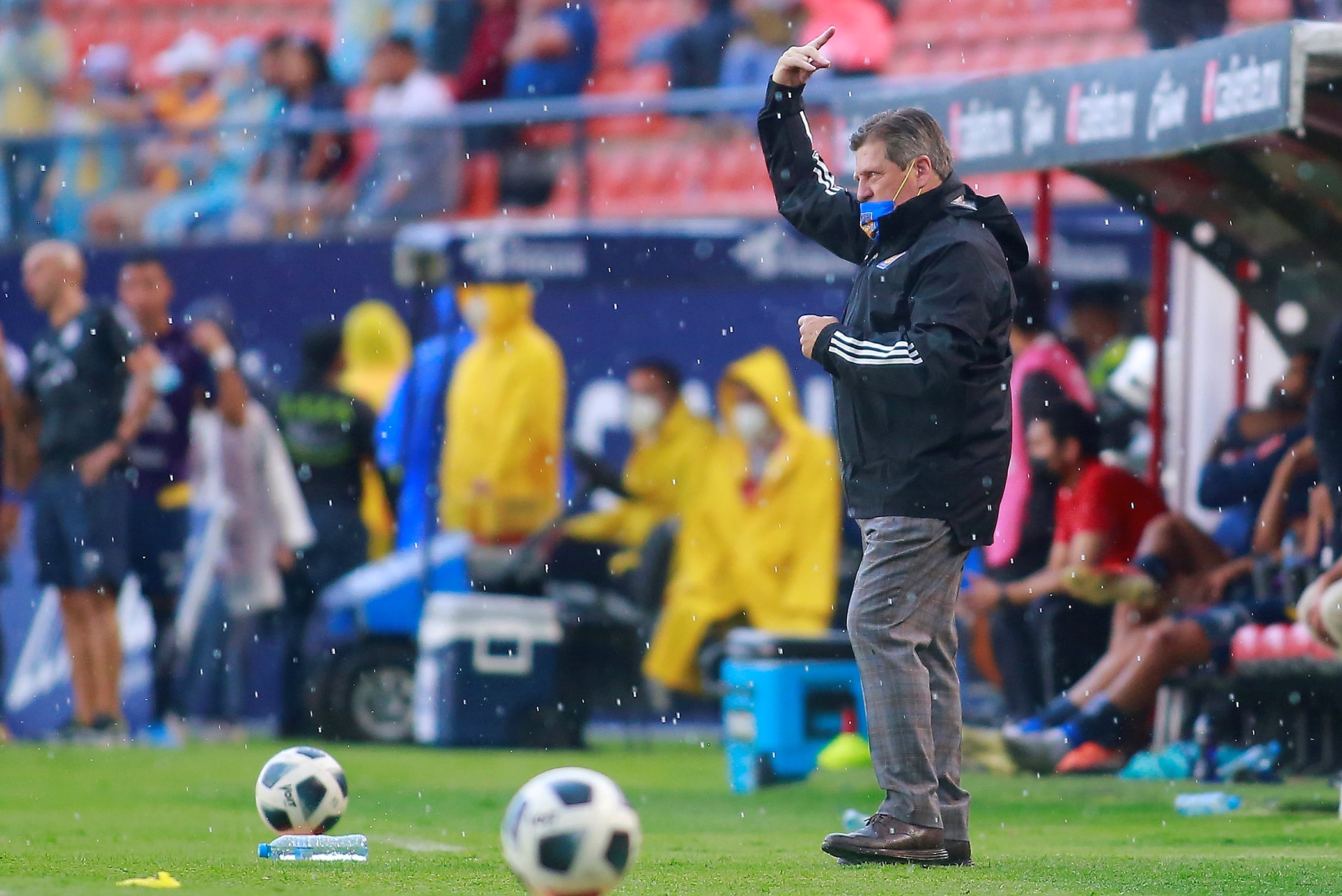 Piojo Herrera aseguró que Tuca Ferretti no tiene las armas para vencer a  Tigres - Infobae
