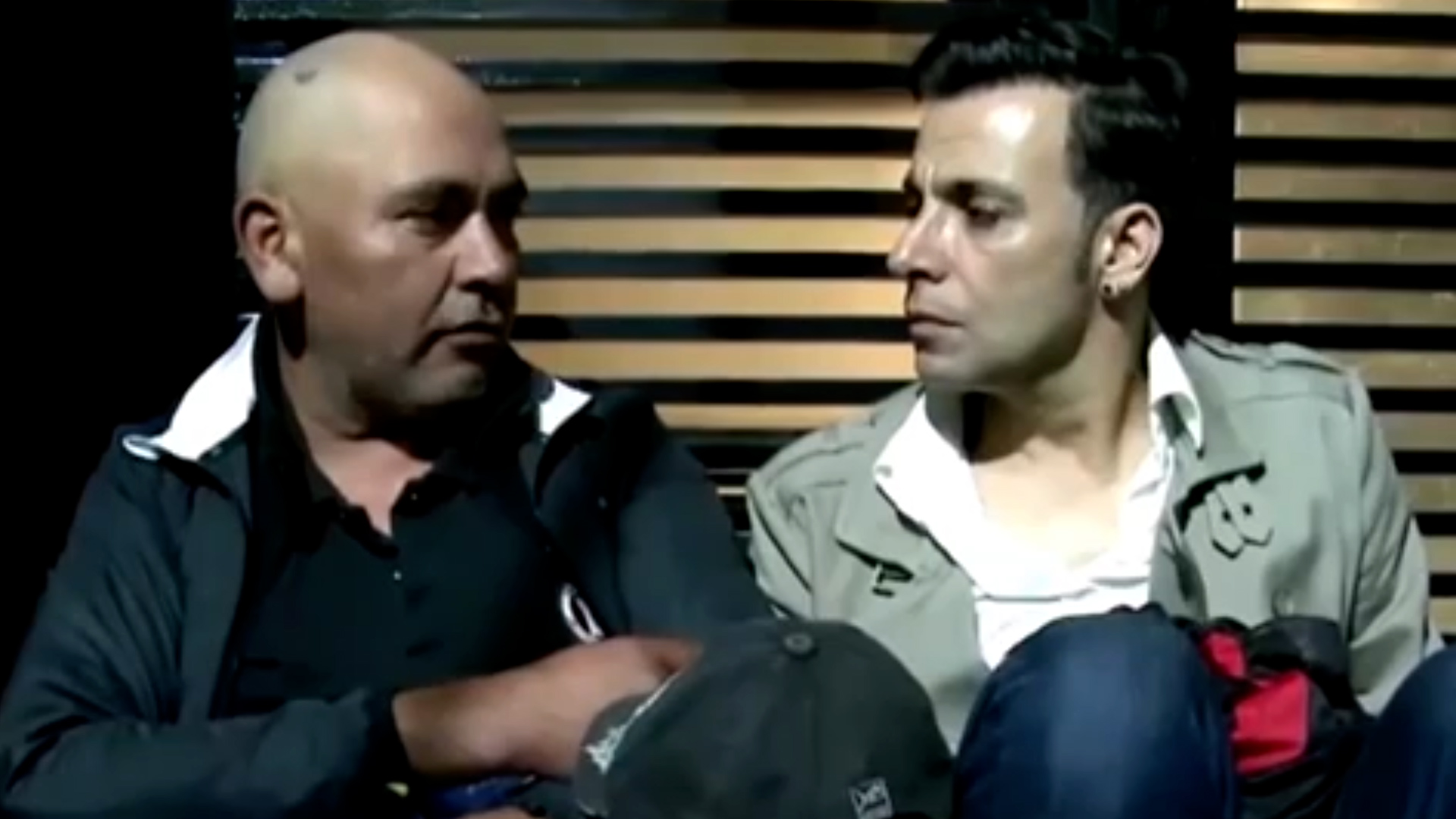 Captura del video del emotivo diálogo entre Martín Bossi y el vendedor ambulante