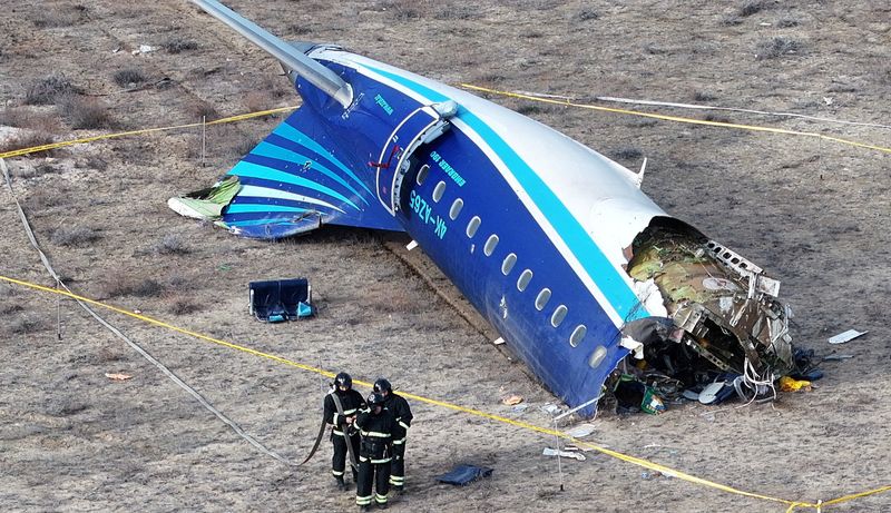Putin admitió la responsabilidad rusa en el derribo del avión de Azerbaiyán que dejó 38 muertos: “No podemos devolverles la vida”