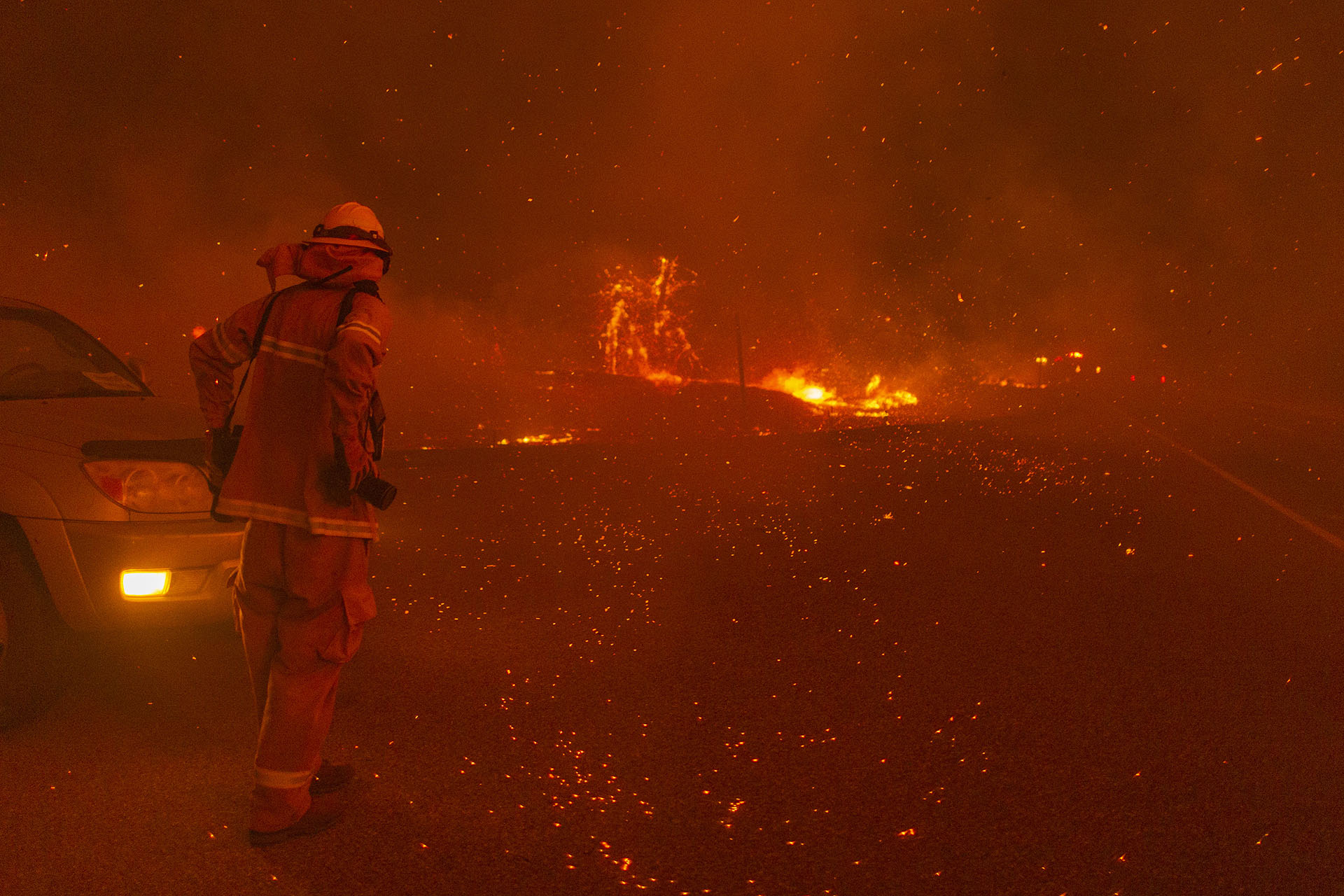 La última vez que la cantidad de acres quemados se acercó a los dos millones fue en 2018, el mismo año que el devastador Camp Fire, cuando un poco más de 1.9 millones de acres (769.000 hectáreas) se incendiaron. (David McNew/Getty Images/AFP)