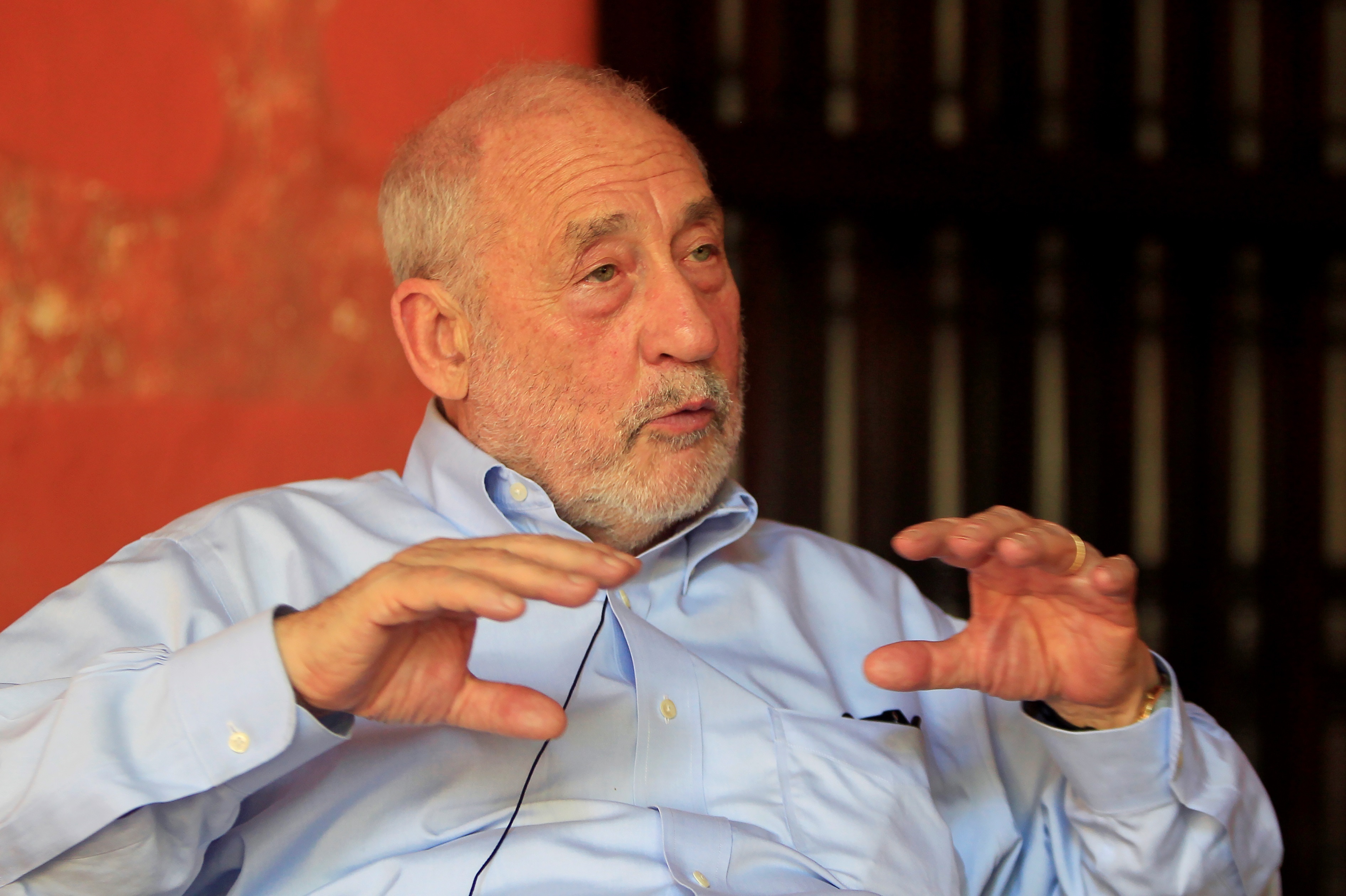 El premio Nobel de Economía 2001, el estadounidense Joseph Stiglitz. 
