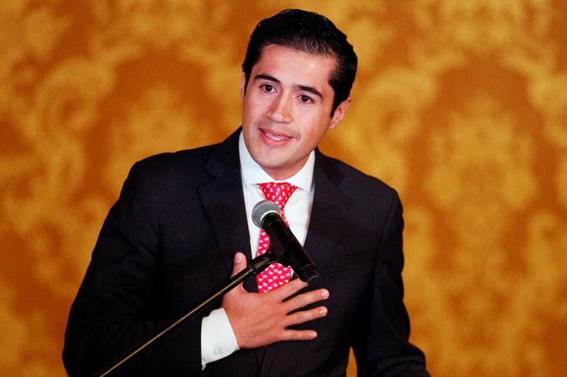 Imagen de archivo del ministro de Economía ecuatoriano, Richard Martínez, durante una conferencia de prensa en Quito, Ecuador (Reuters)