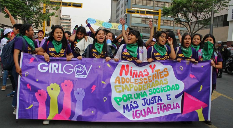 GirlGov, el primer programa que creó Quinta Ola, tiene el eje en el empoderamiento político; 270 adolescentes peruanas se anotaron para participar en los tres años que lleva en funcionamiento (Imagen: gentileza Quinta Ola)
