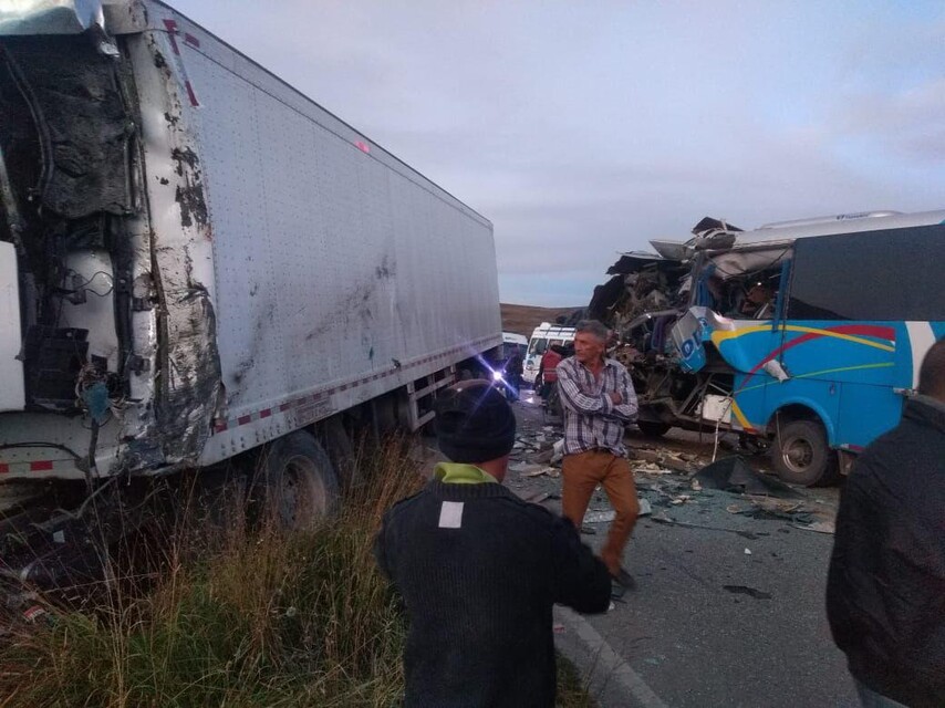 Cinco Muertos Y Más De 20 Heridos En Trágico Accidente En La Vía Entre