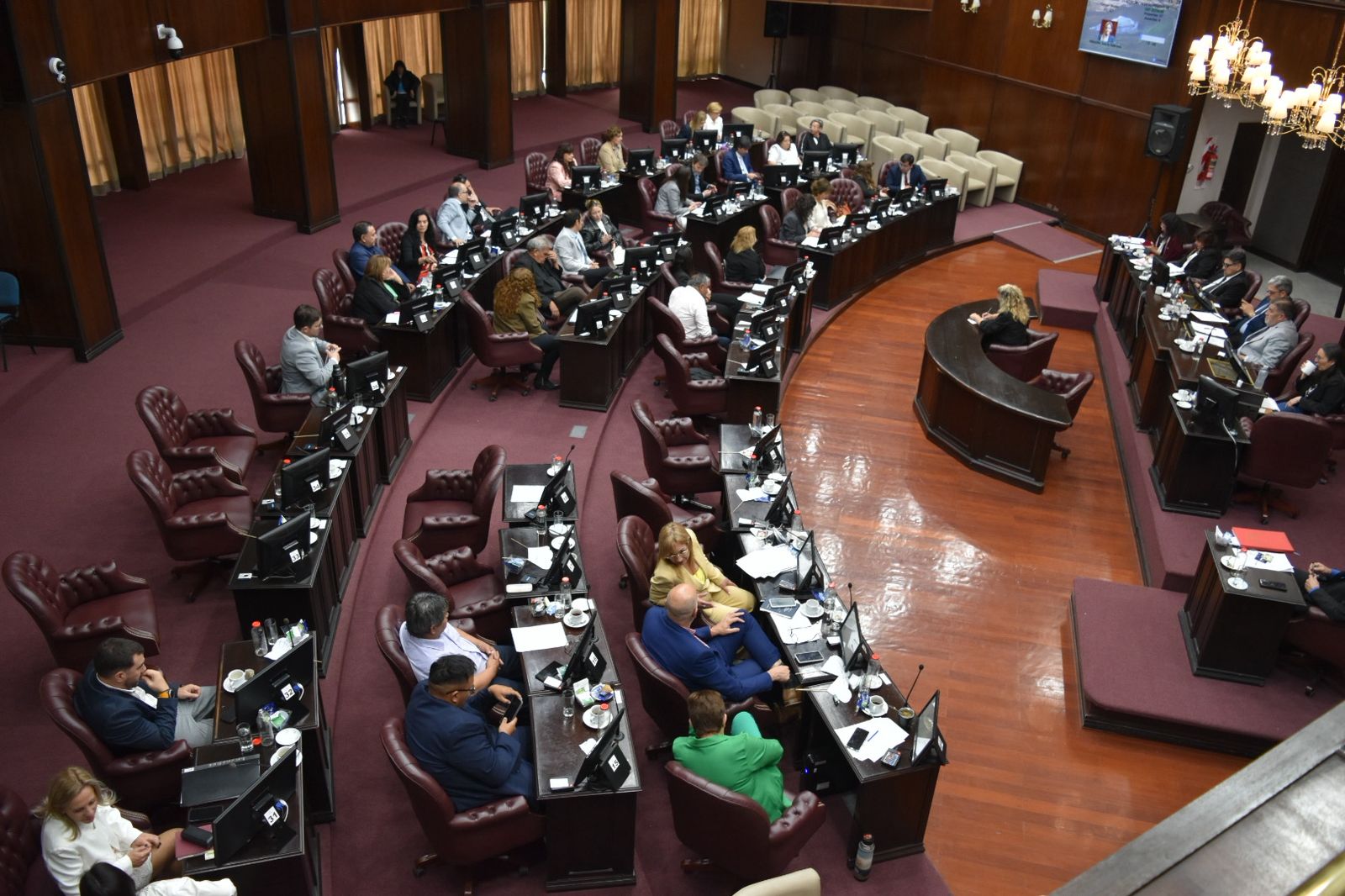 El presidente de Pakistán aprobó una reforma que le otorga inmunidad permanente a él y a su jefe del Ejército