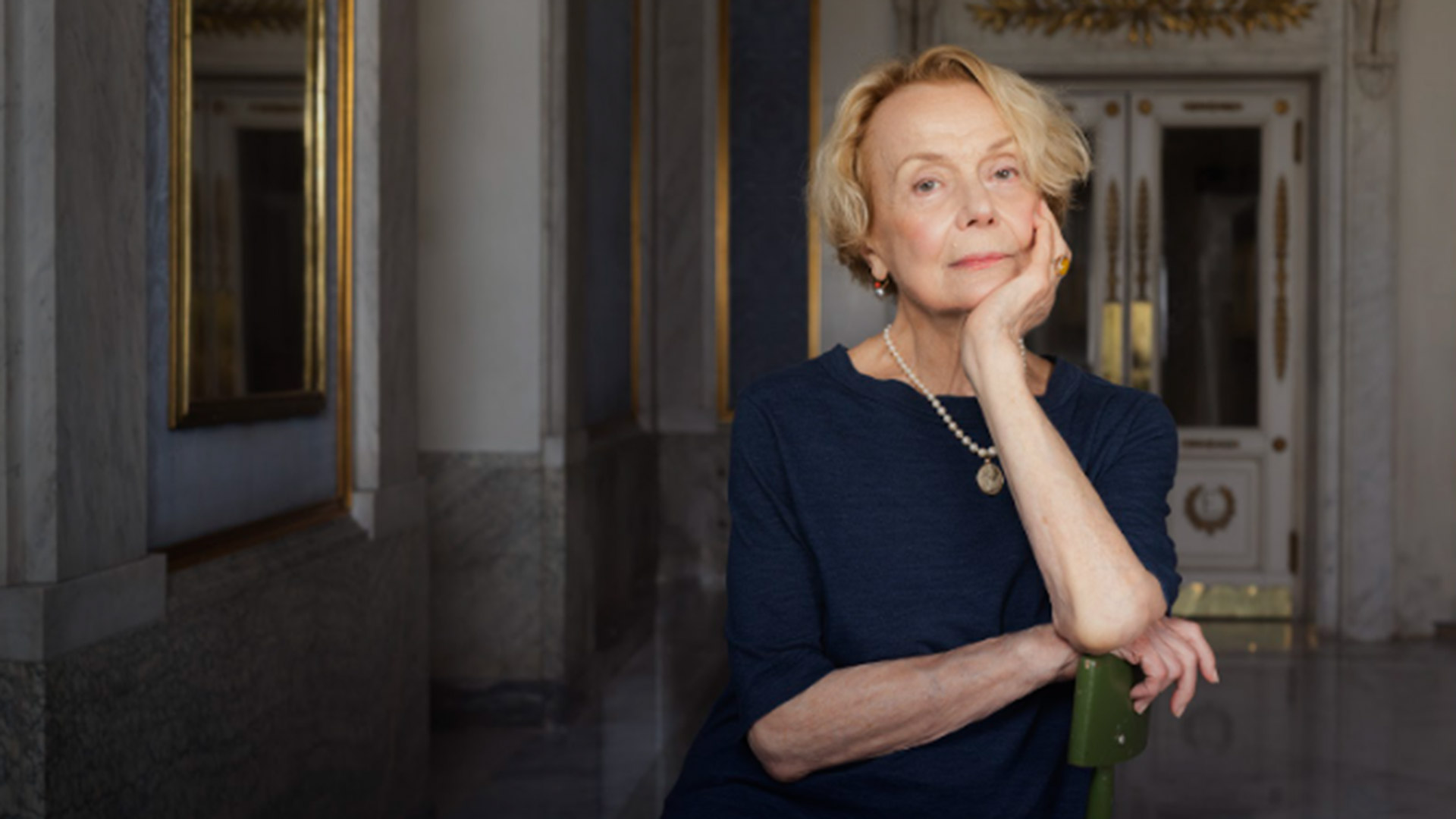 Un auto perdió el control en la Autopista 25 de Mayo, cruzó todos los carriles e impactó contra el muro