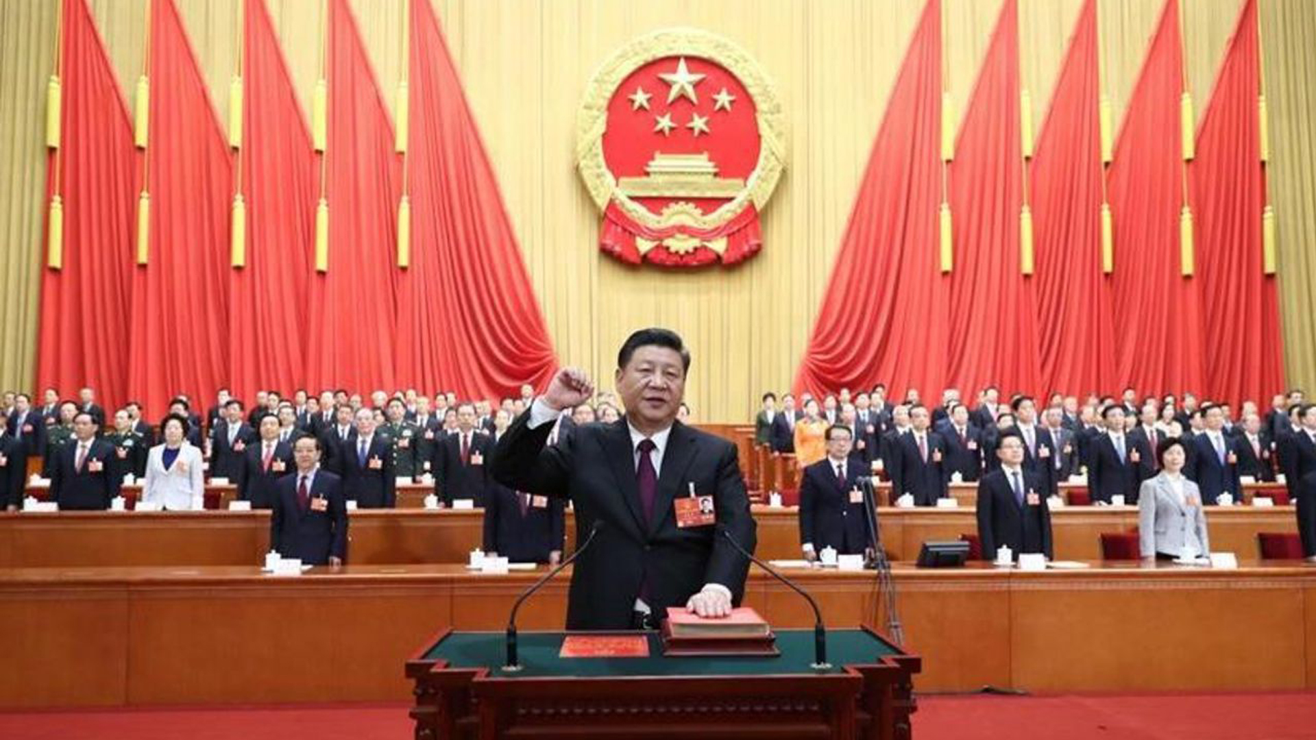 El jefe del régimen chino, Xi Jinping toma la palabra frente a los miembros del Partido Comunista (Reuters)