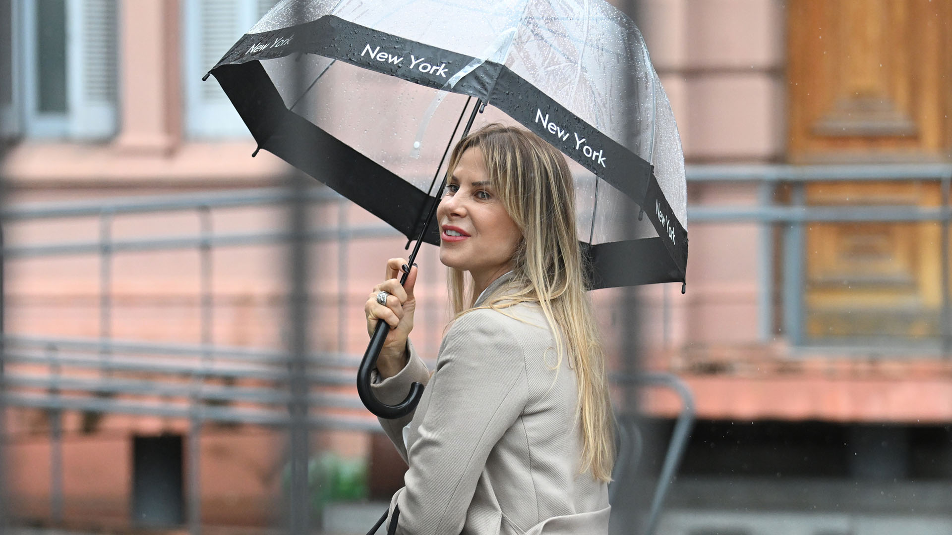 El video del ataque de un boxeador a un taxista durante un viaje que conmocionó al mundo: “Me mordió la mano y quedé ciego”