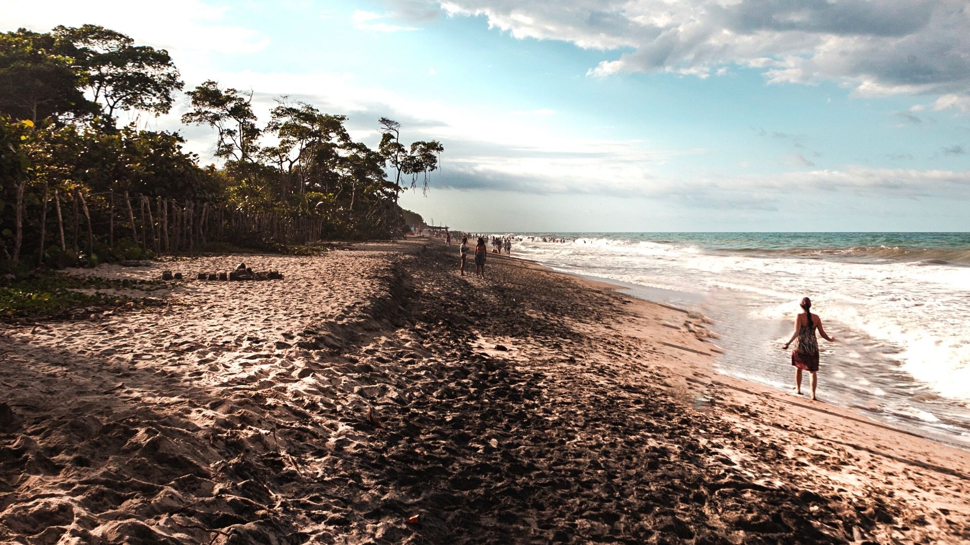 Playas de Palomino, municipio en donde se encuentra ubicado el hotel  One Santuario Natural. Foto: Wikimedia Commons / Juan Gomez