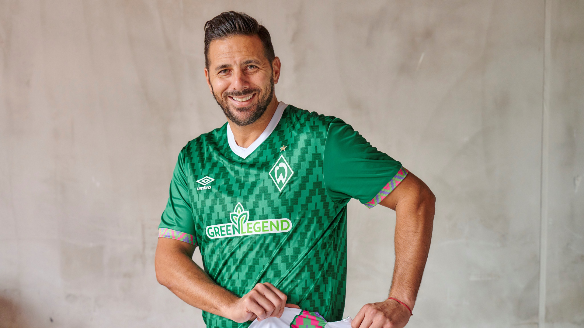 The farewell to Claudio Pizarro will take place on September 24th.  (Werder Bremen)