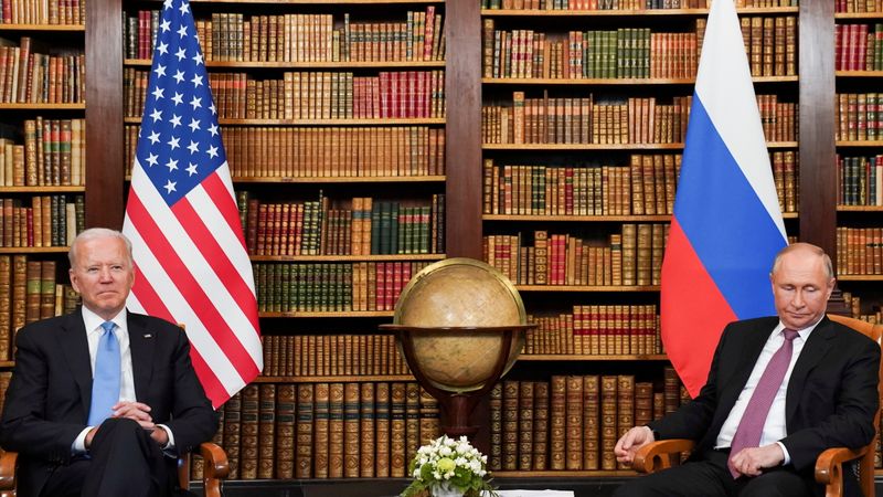 Foto de archivo de la cumbre entre el Presidente de EEUU Joe Biden y su par ruso Vladimir Putin en Ginebra
Jun 16, 2021. REUTERS/Kevin Lamarque