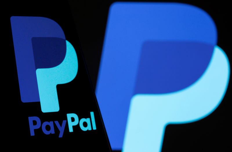 Ciberdelincuentes usan correos oficiales de PayPal para engañar a usuarios y robar su información. (REUTERS/Dado Ruvic/Ilustración)