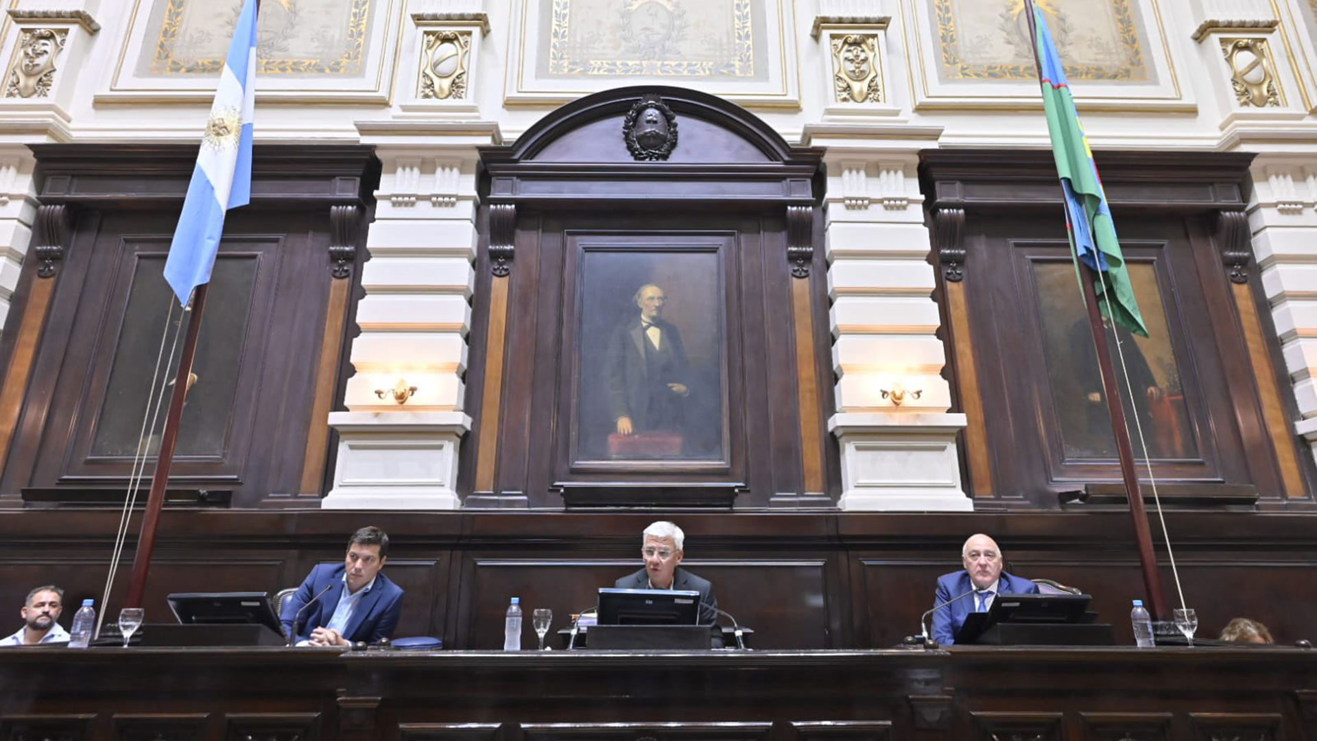 El peronismo salv&oacute; a Kicillof en la Legislatura en una sesi&oacute;n para exponer el funcionamiento del IOMA